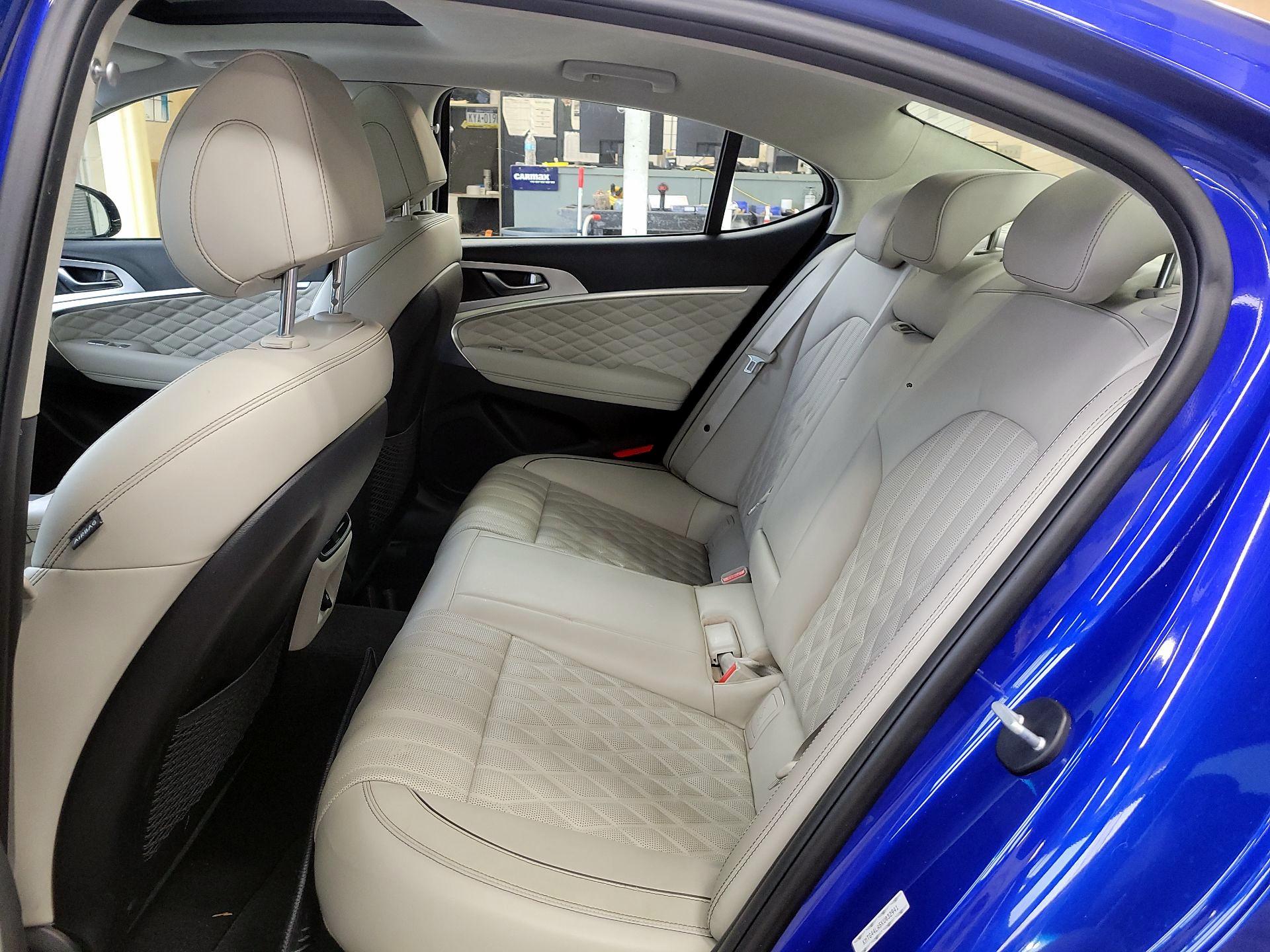 Thumbnail: 2019 Genesis G70 - 19