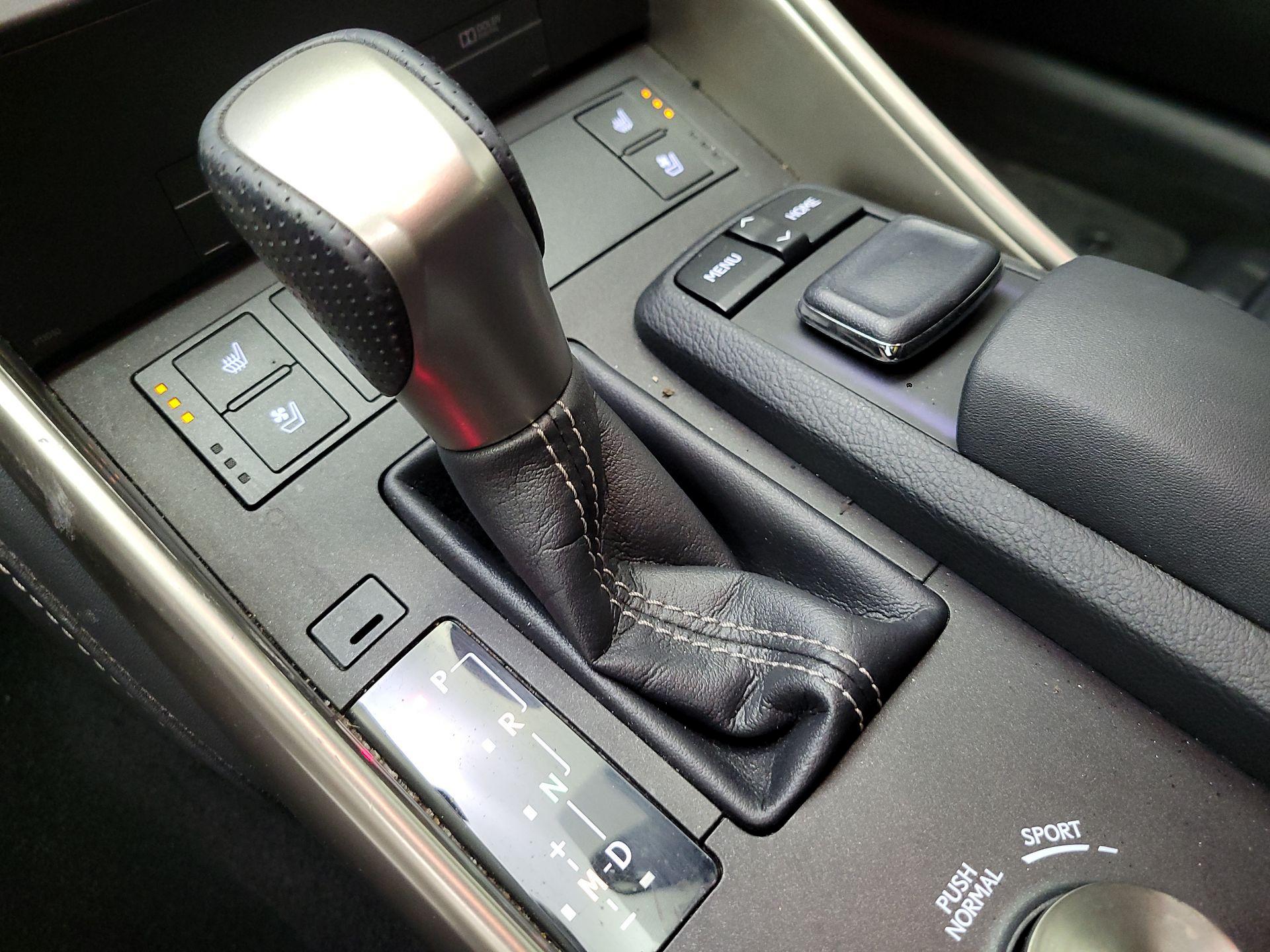 Thumbnail: 2016 Lexus IS - 16