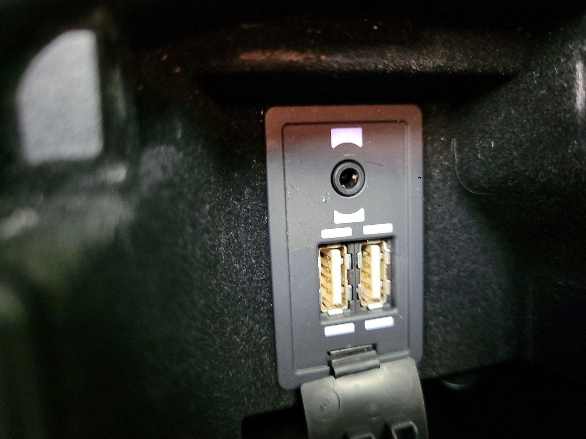 Thumbnail: 2016 Lexus IS - 17