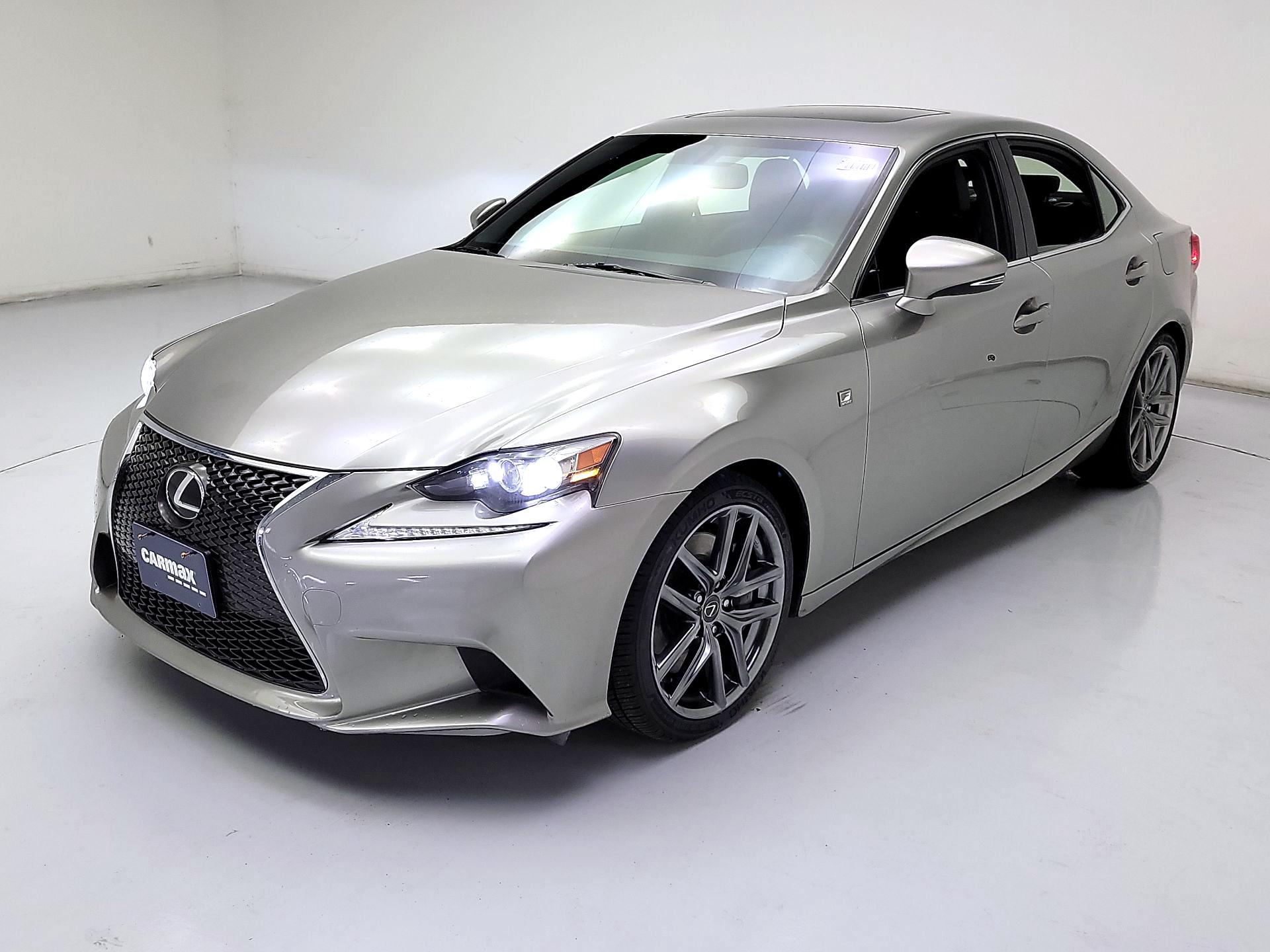 Thumbnail: 2016 Lexus IS - 3