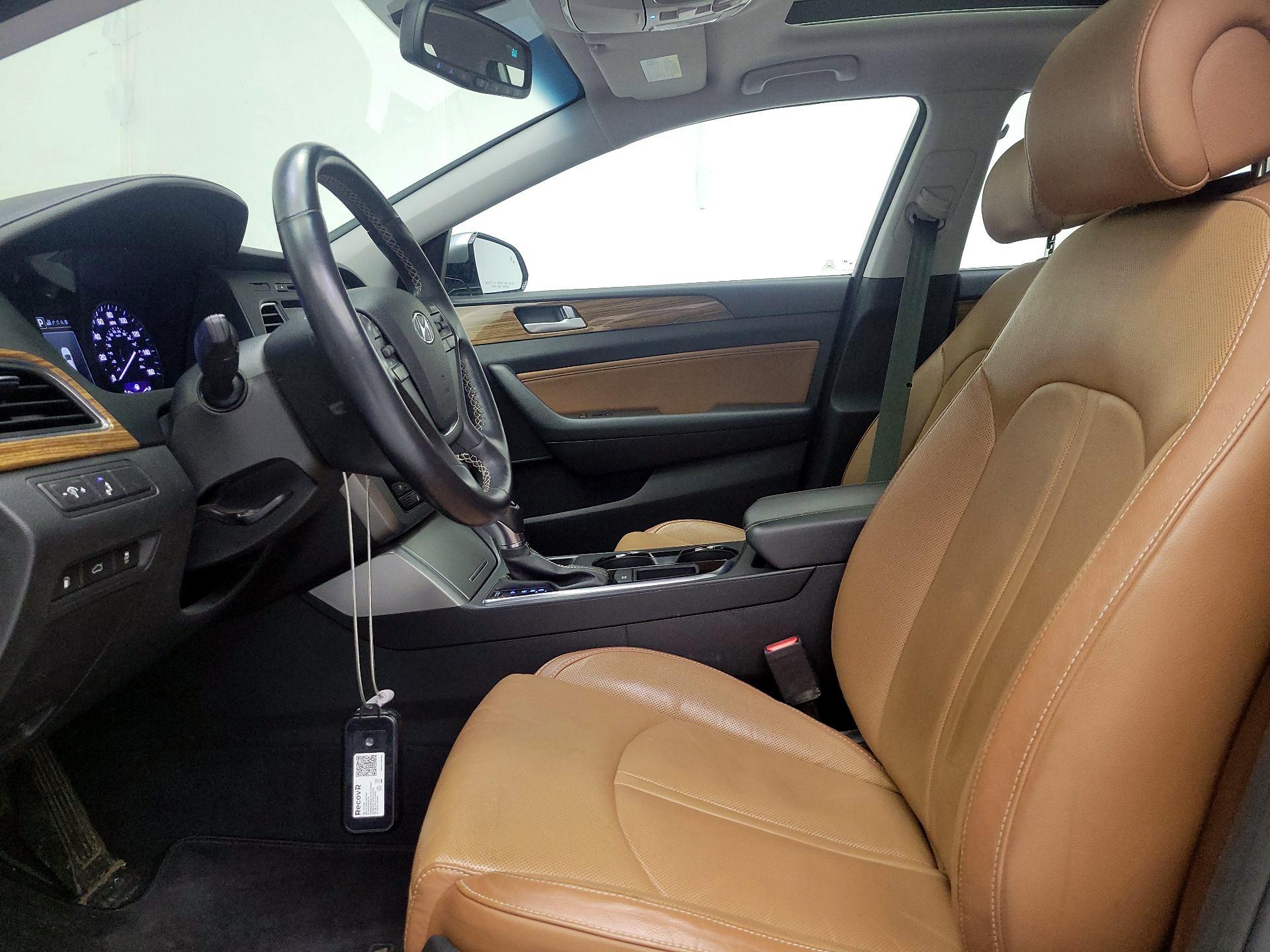 Thumbnail: 2015 Hyundai Sonata - 9