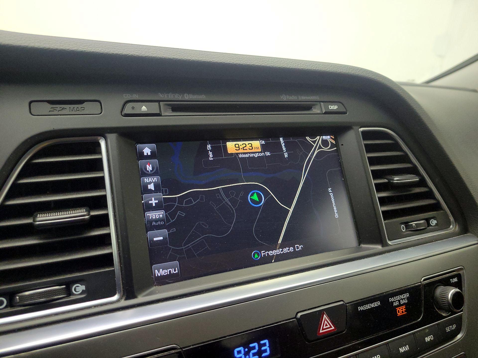 Thumbnail: 2015 Hyundai Sonata - 12