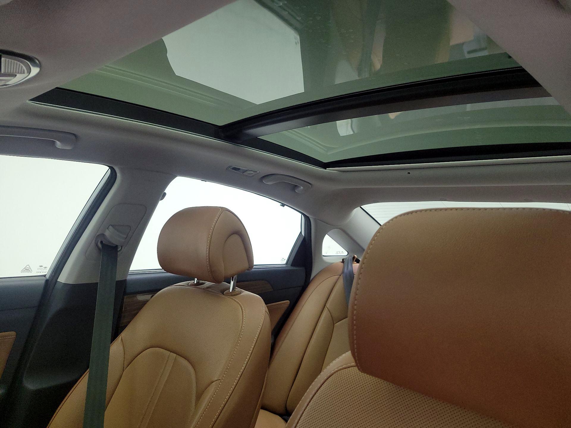 Thumbnail: 2015 Hyundai Sonata - 18