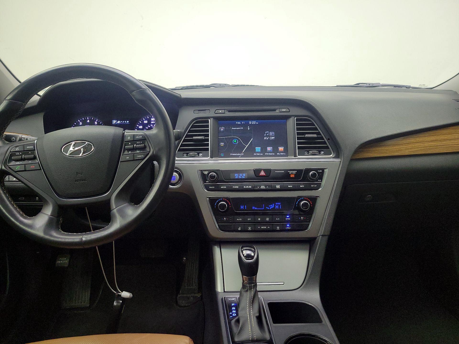Thumbnail: 2015 Hyundai Sonata - 8