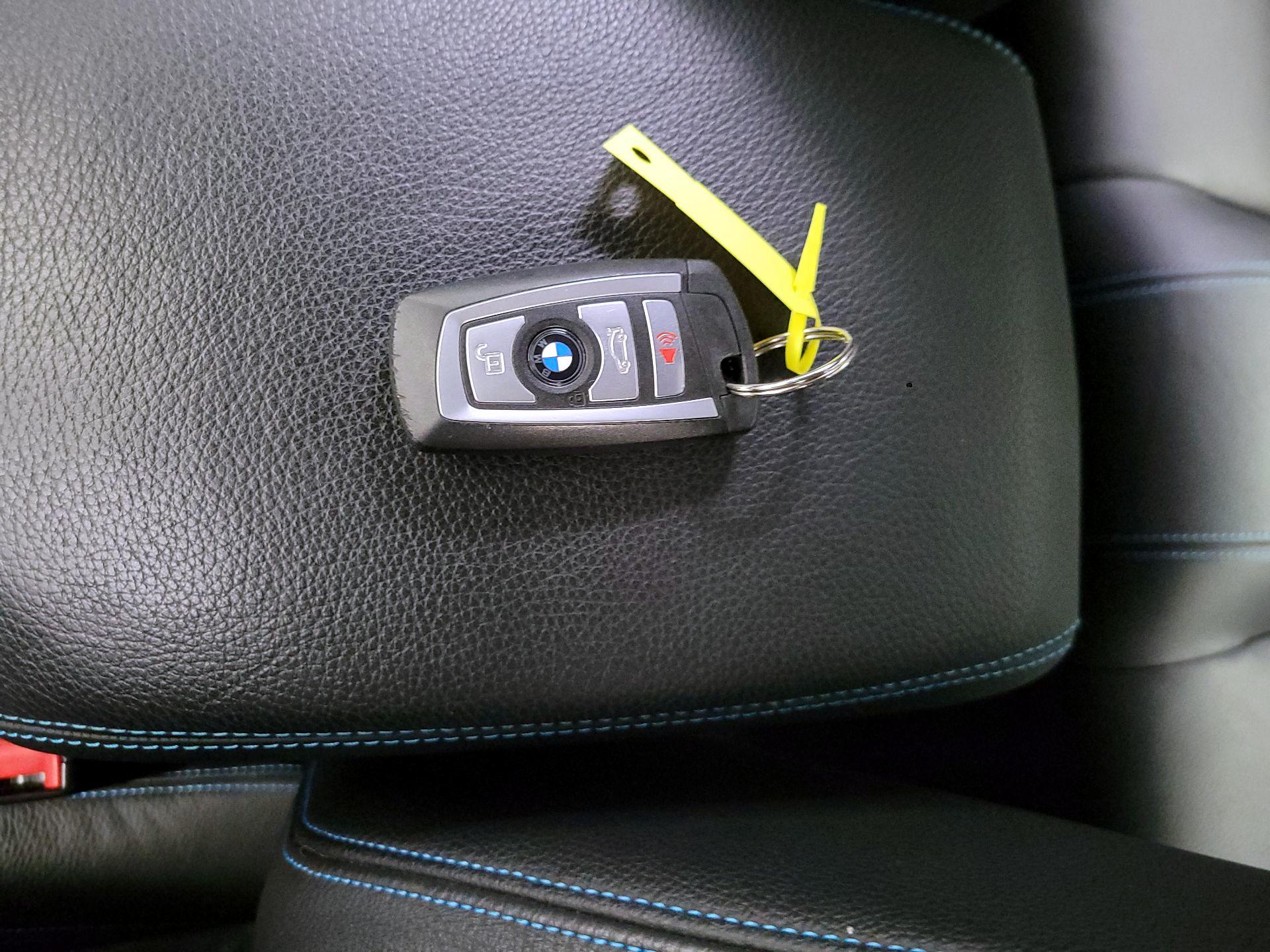 Thumbnail: 2016 BMW M2 - 20