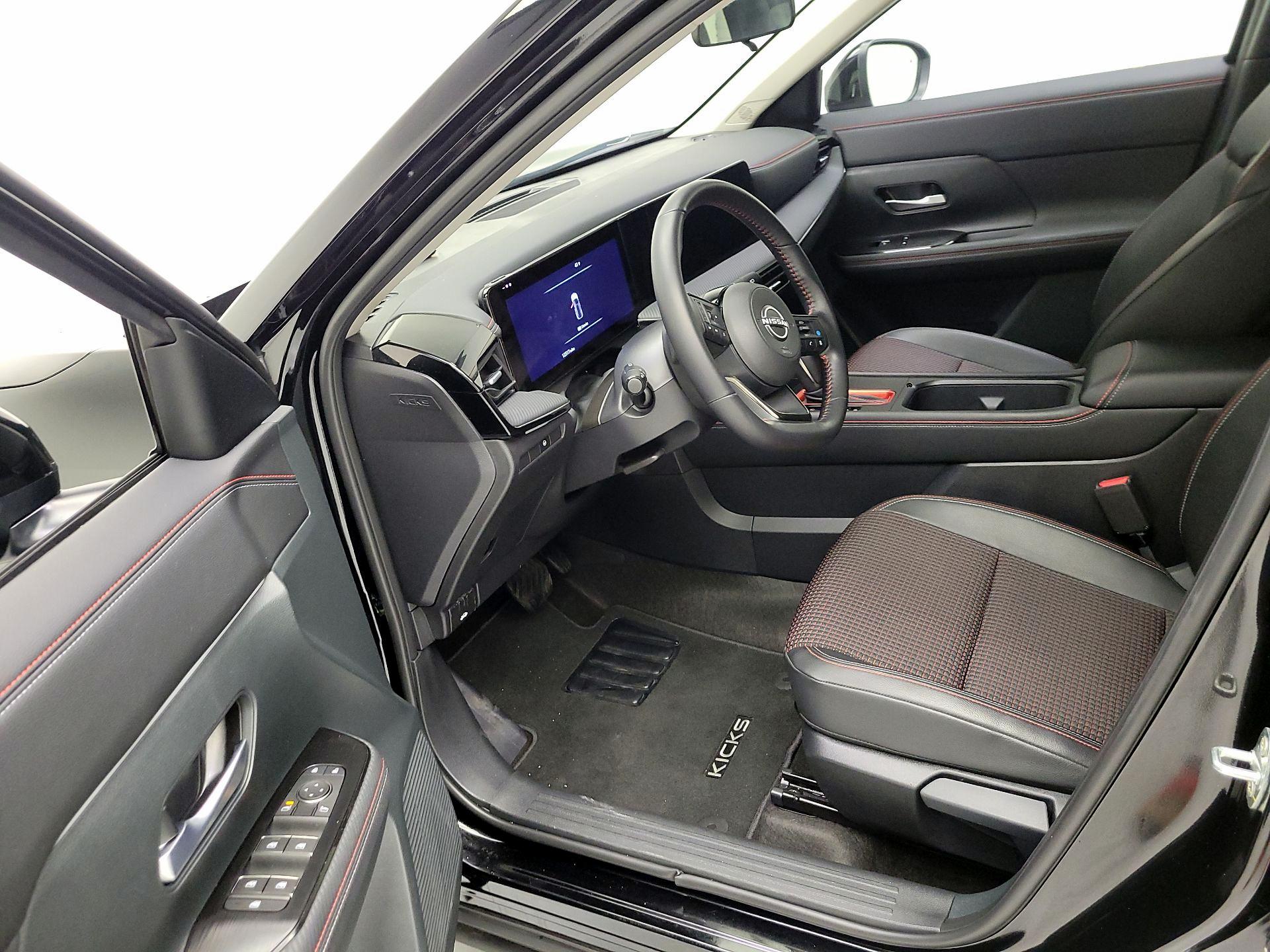 Thumbnail: 2025 Nissan Kicks - 11