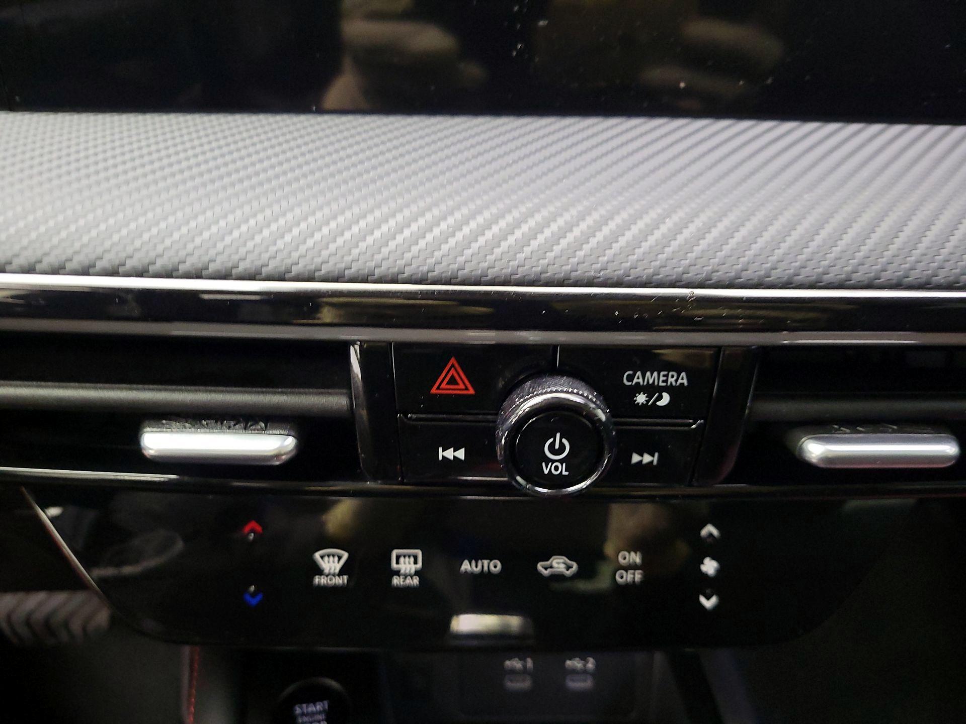 Thumbnail: 2025 Nissan Kicks - 16