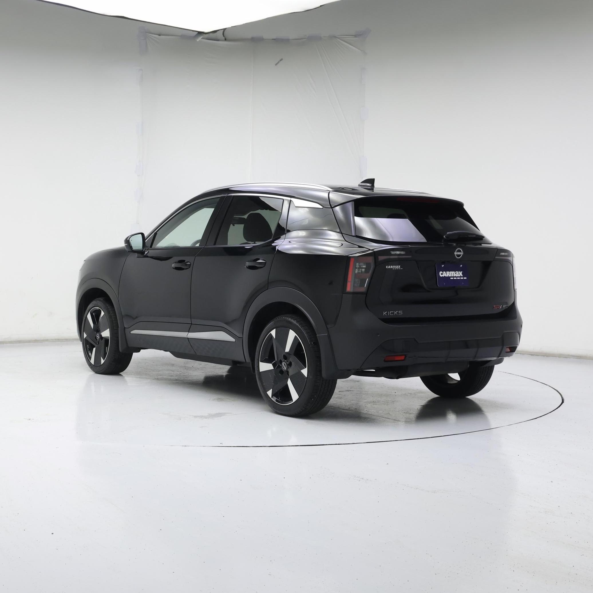 Thumbnail: 2025 Nissan Kicks - 2