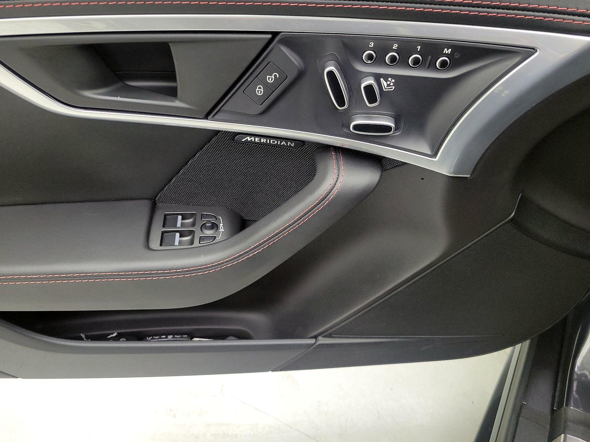 Thumbnail: 2020 Jaguar F-Type - 10