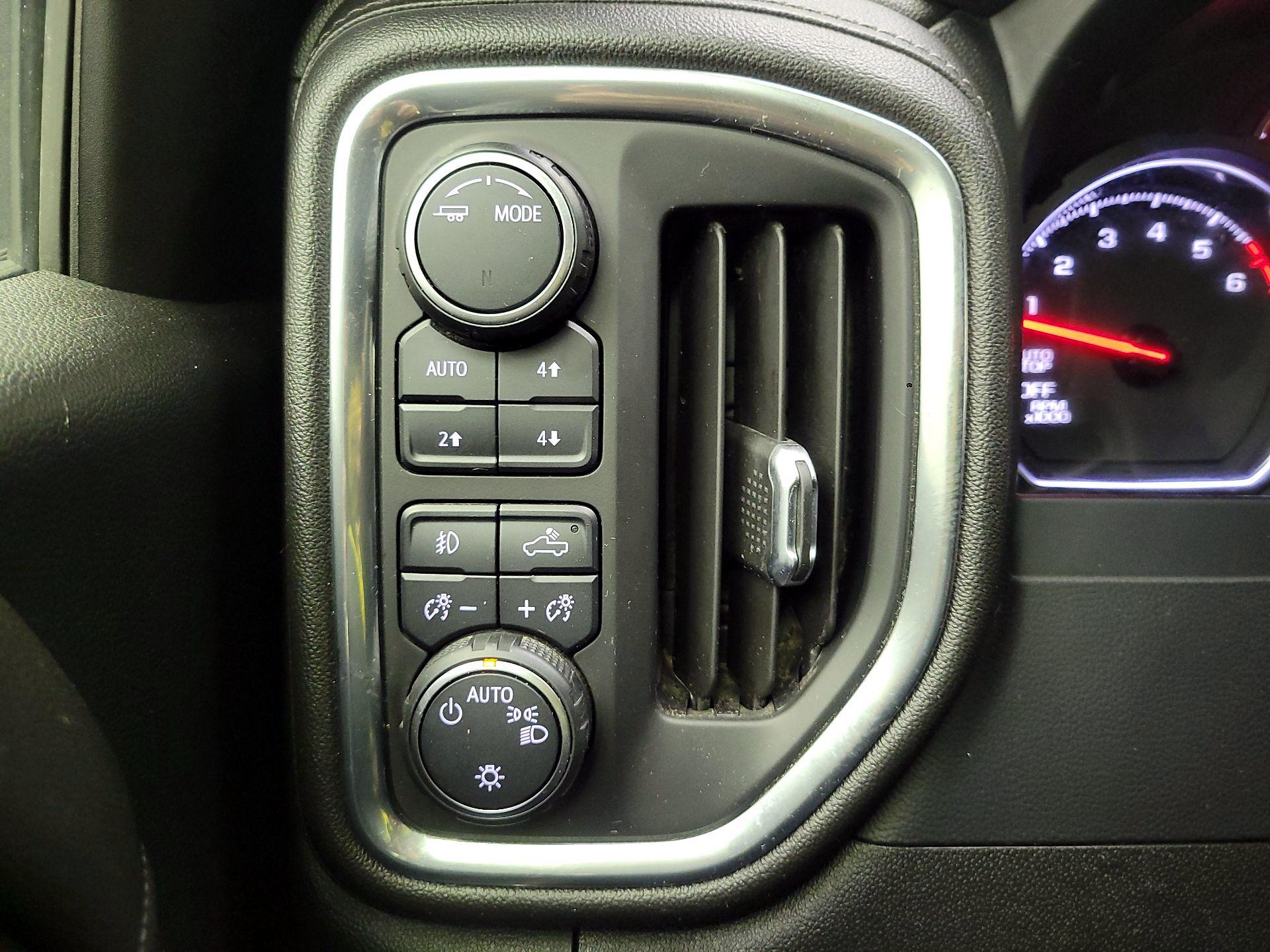 Thumbnail: 2021 Chevrolet Silverado 1500 - 11