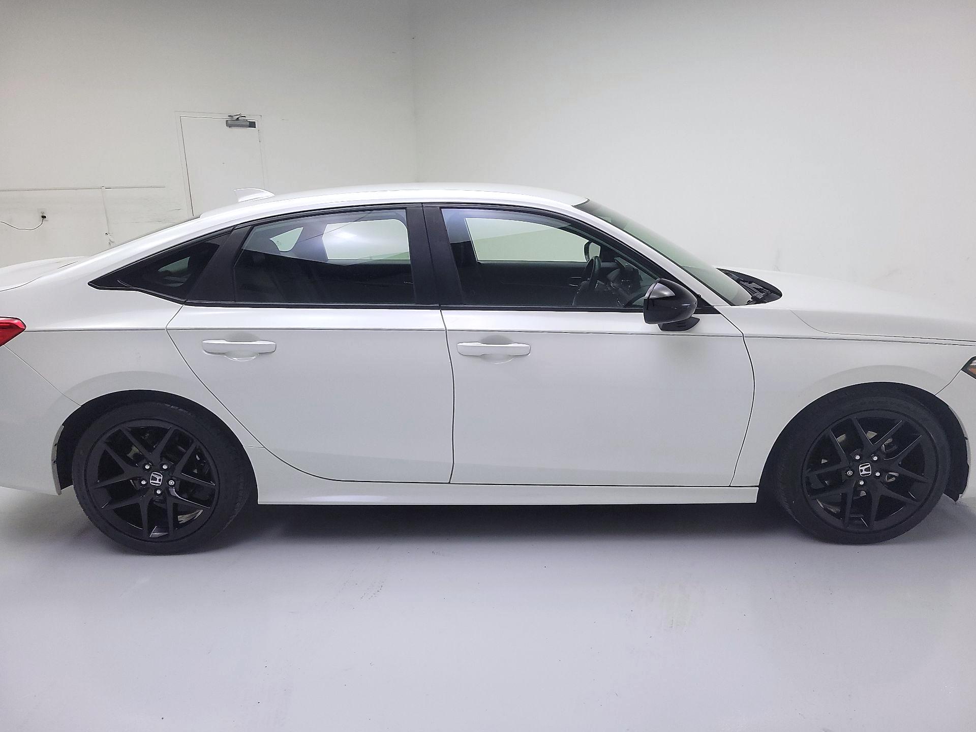 Thumbnail: 2024 Honda Civic - 4