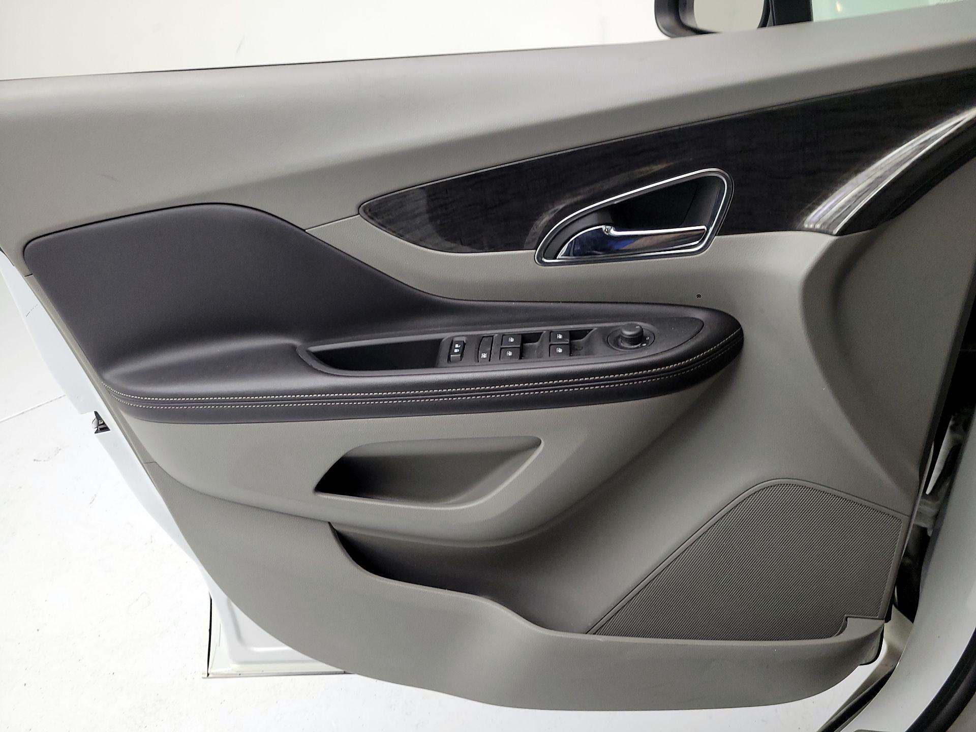 Thumbnail: 2016 Buick Encore - 12