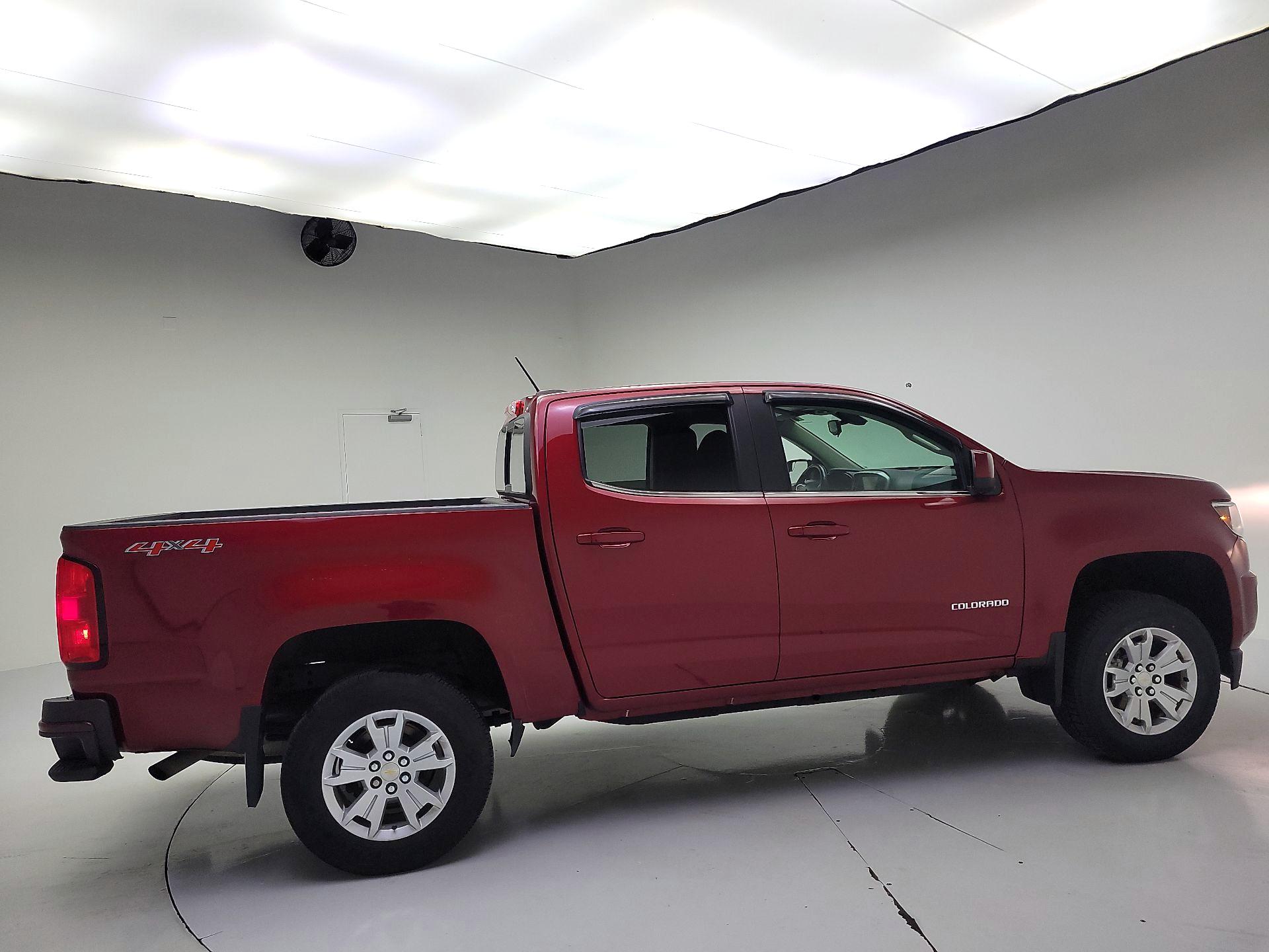 Thumbnail: 2017 Chevrolet Colorado - 4