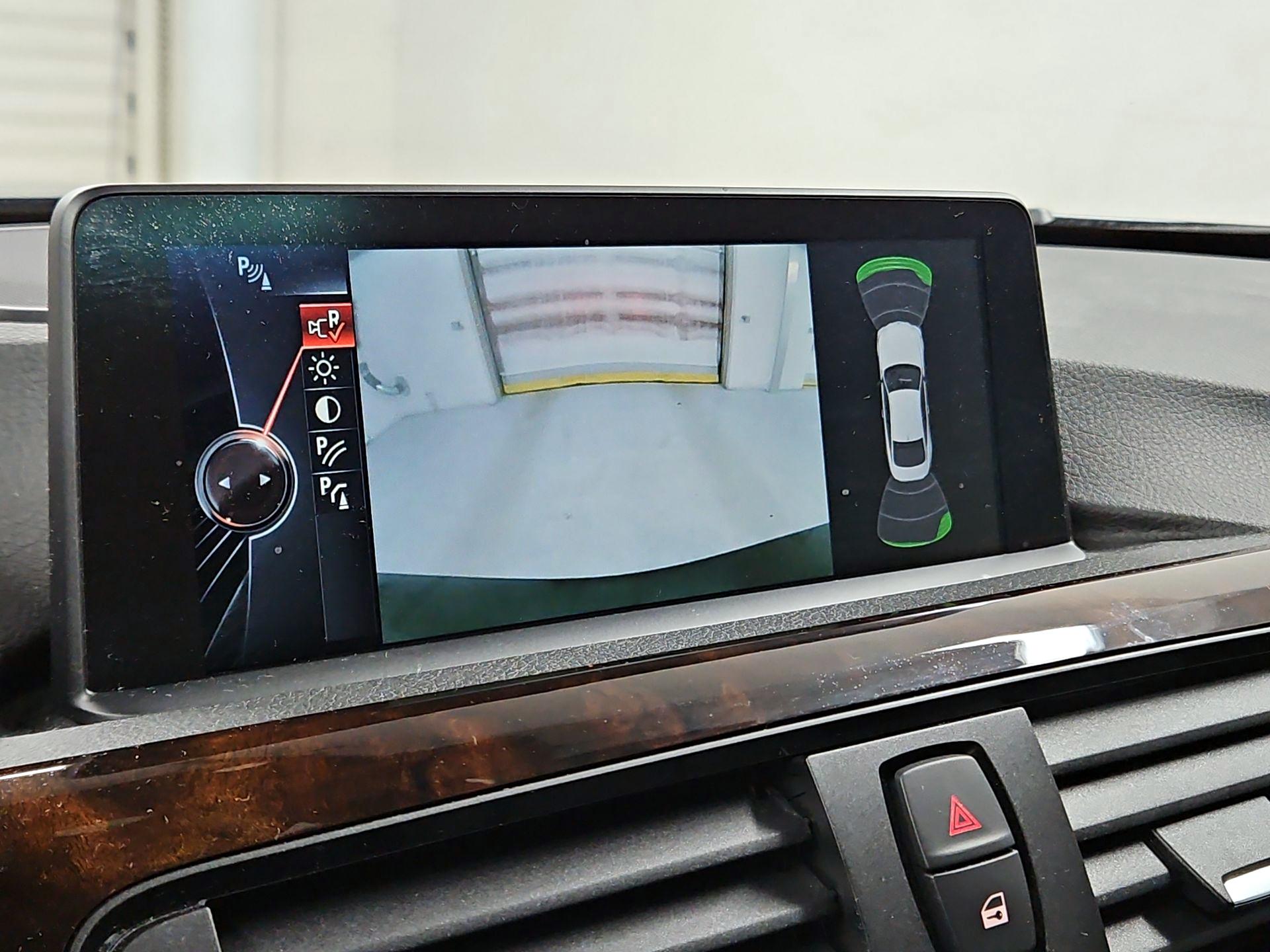 Thumbnail: 2015 BMW 4 Series - 15