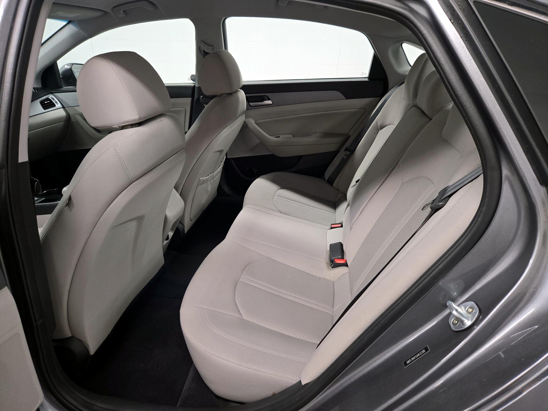 Thumbnail: 2018 Hyundai Sonata - 19