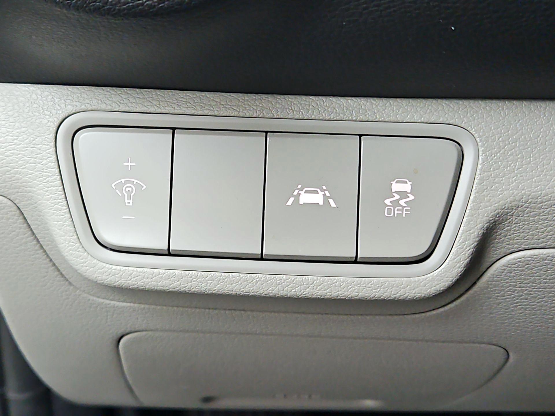 Thumbnail: 2021 Kia Forte - 13