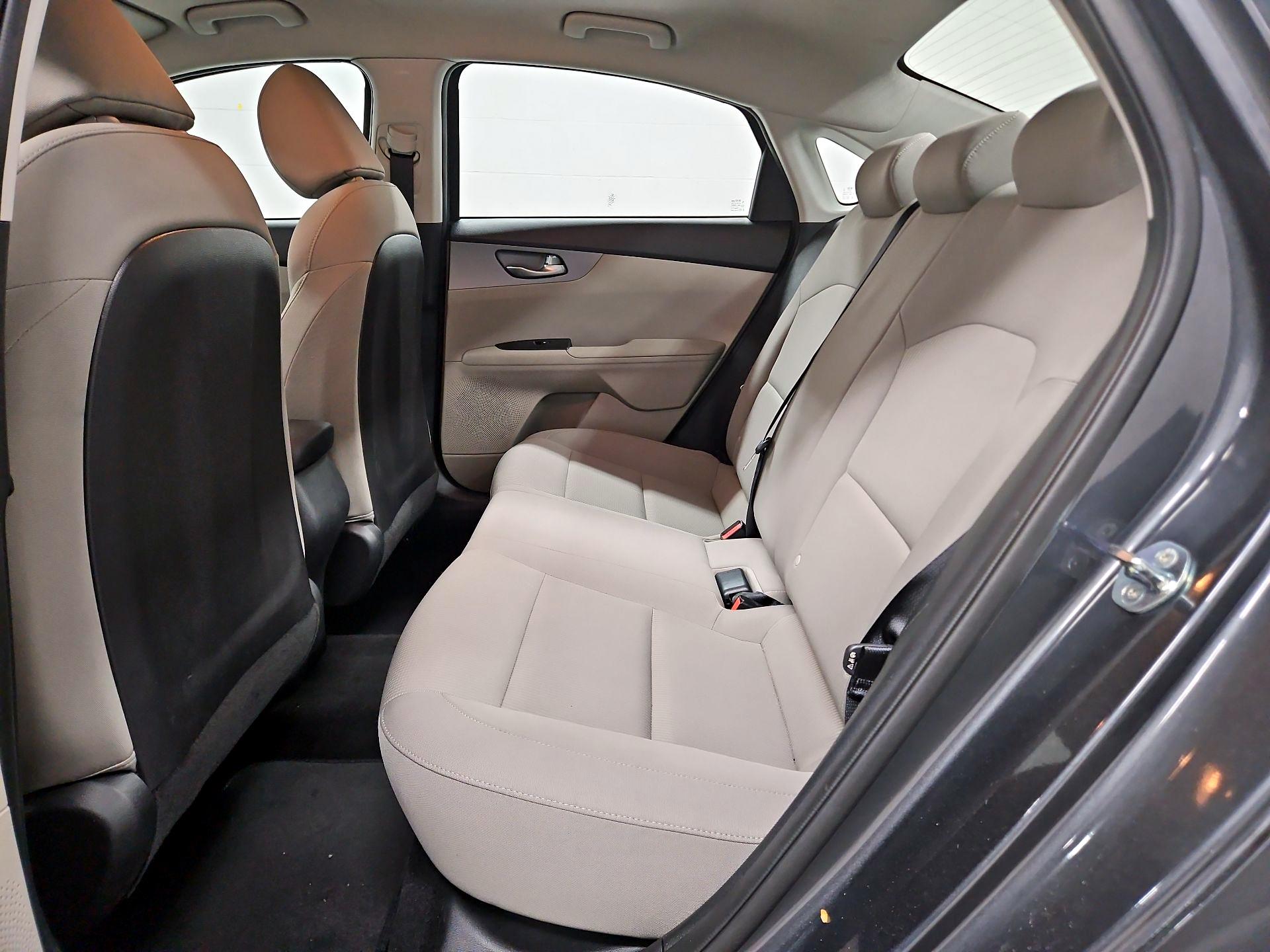 Thumbnail: 2021 Kia Forte - 19