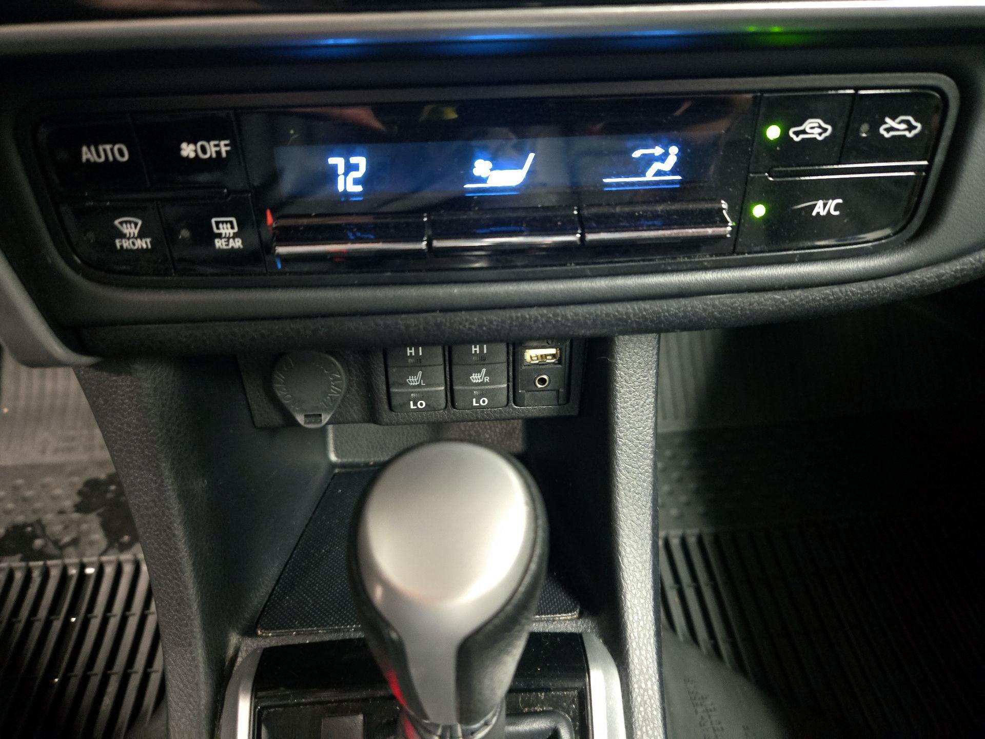 Thumbnail: 2019 Toyota Corolla - 16