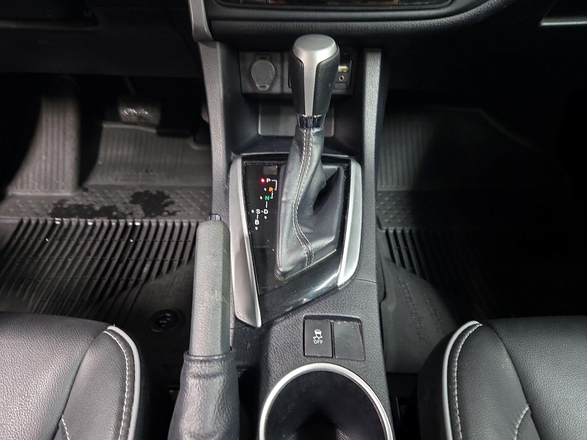 Thumbnail: 2019 Toyota Corolla - 17