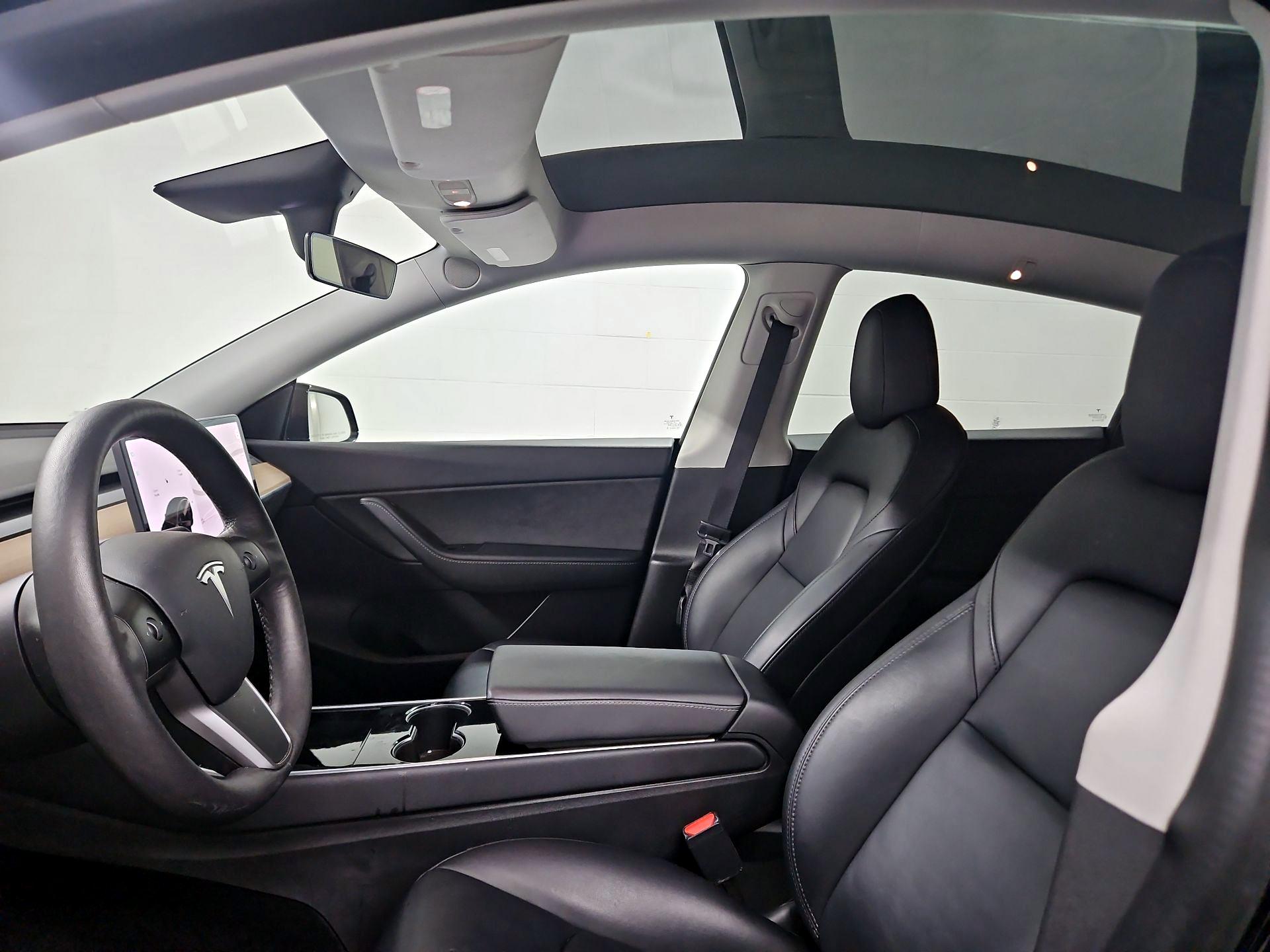Thumbnail: 2021 Tesla Model Y - 19