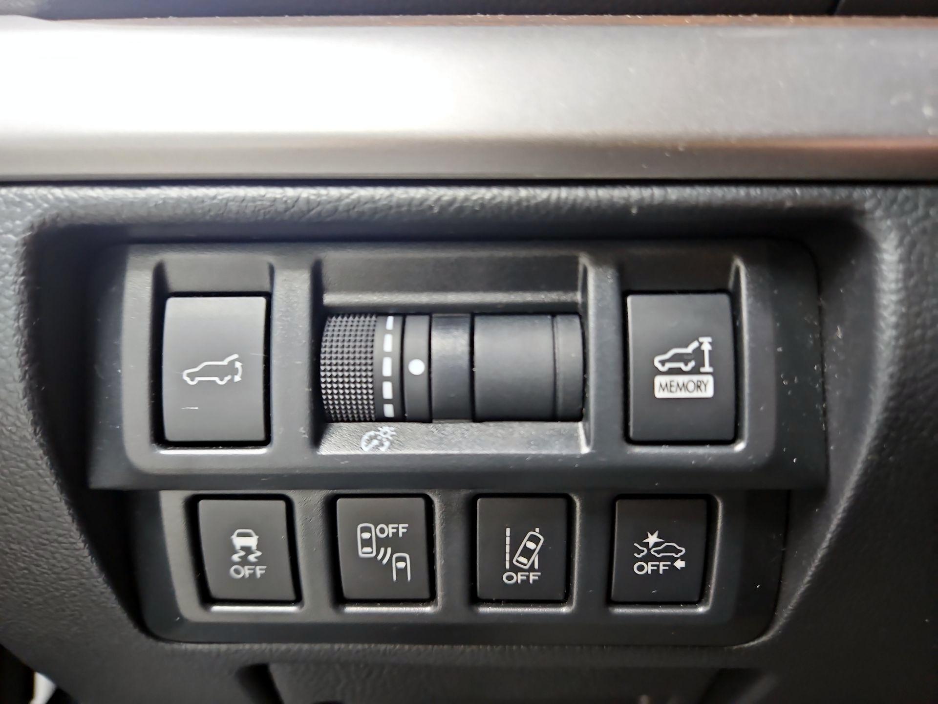 Thumbnail: 2019 Subaru Outback - 13