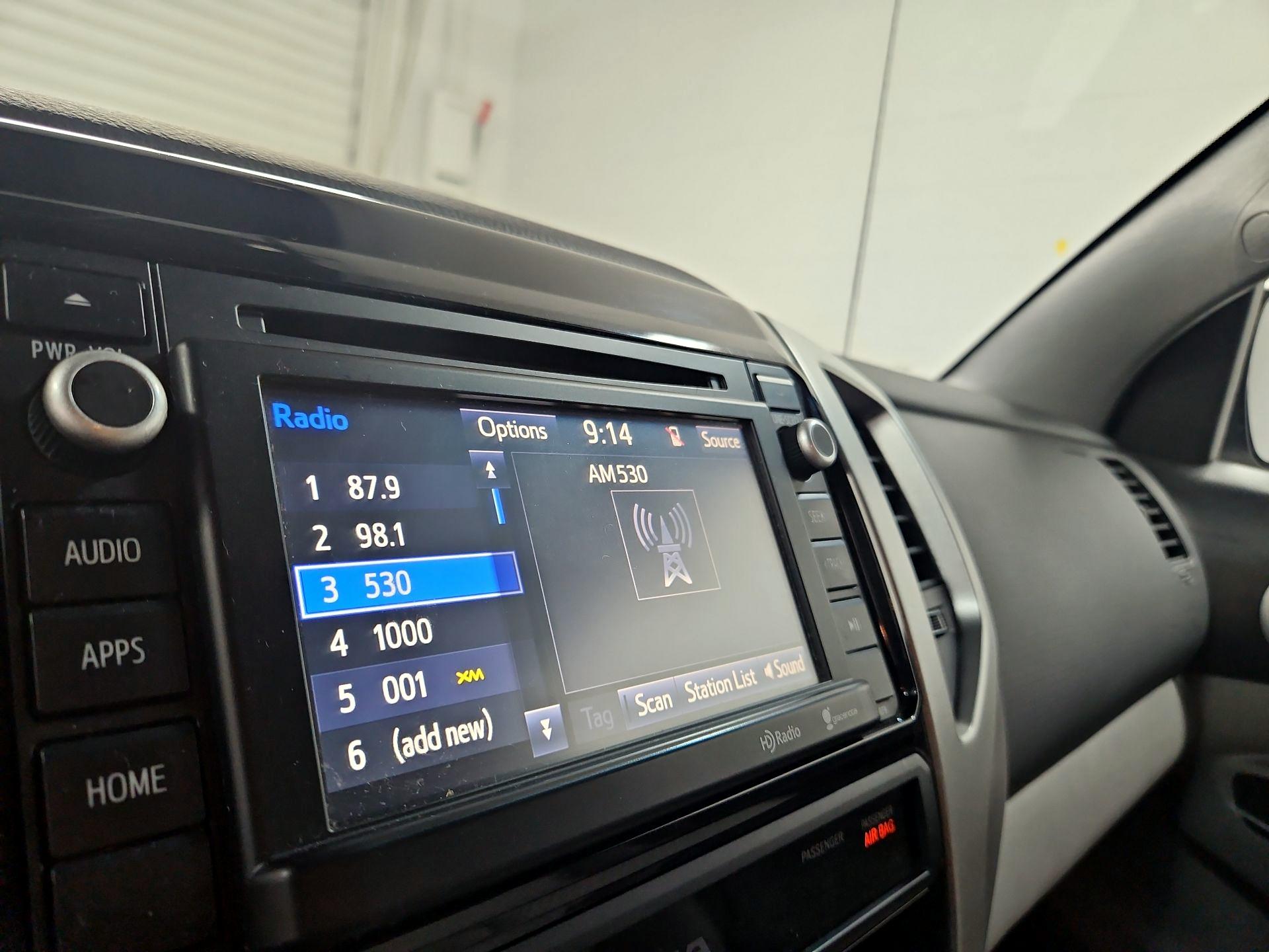 Thumbnail: 2015 Toyota Tacoma - 15