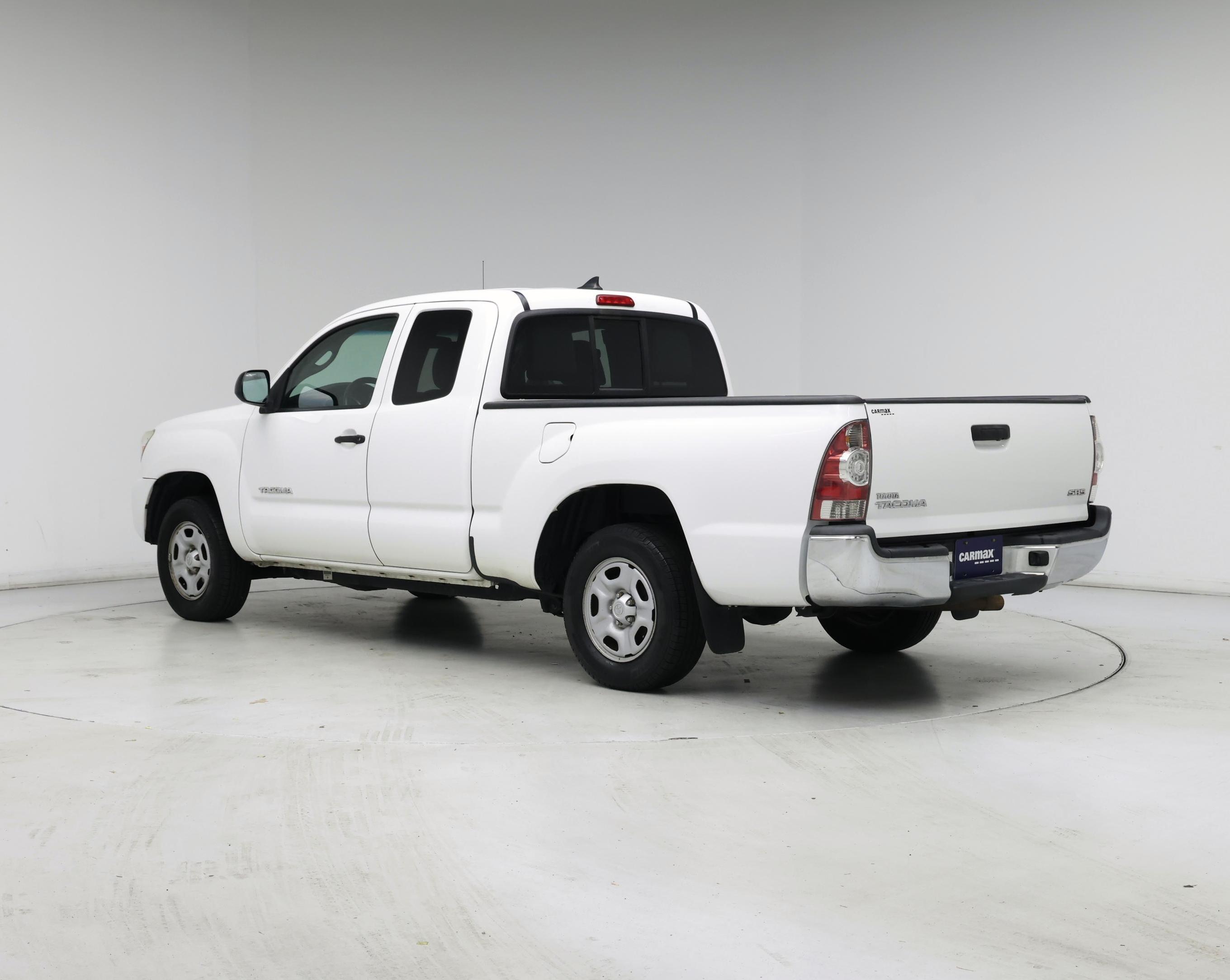 Thumbnail: 2015 Toyota Tacoma - 2