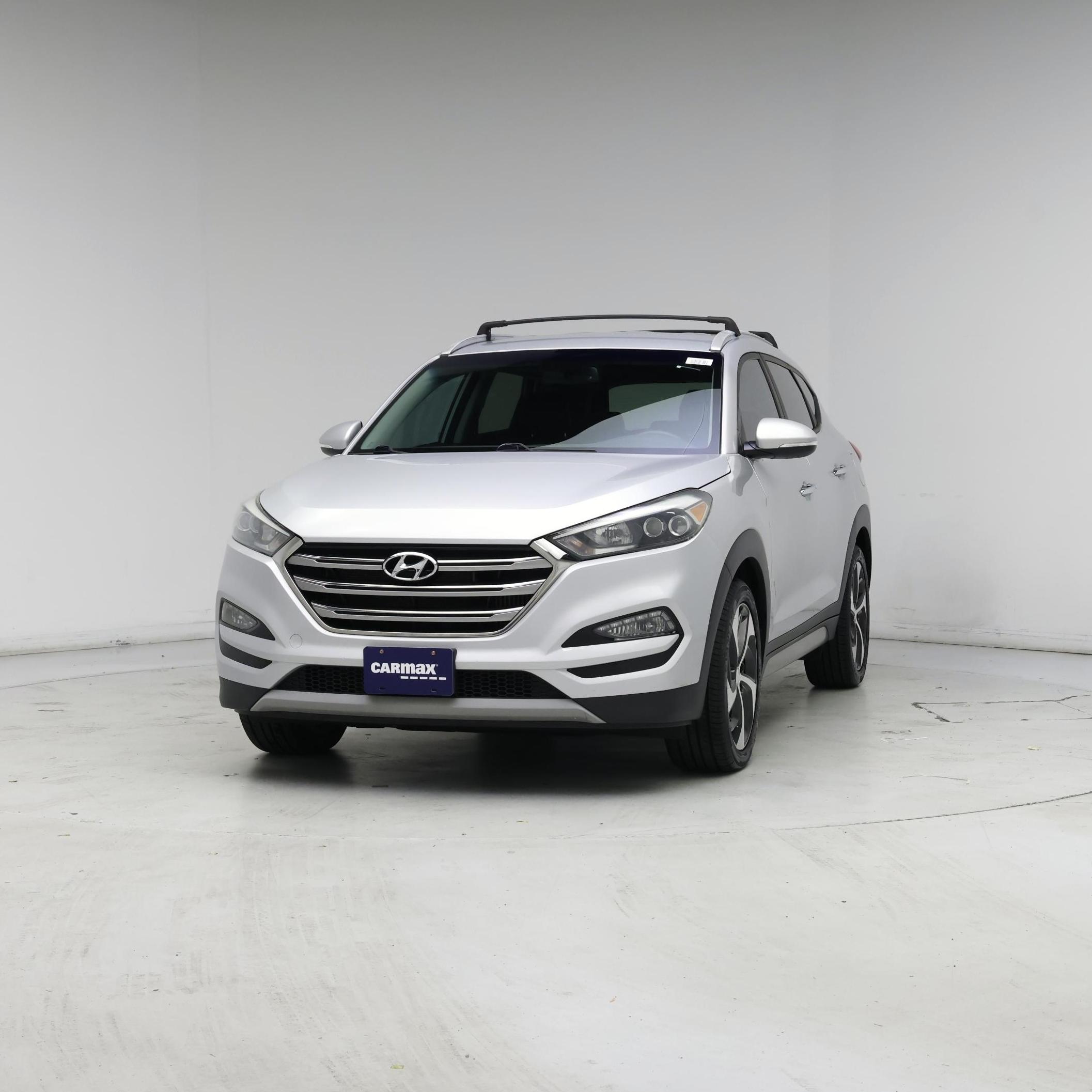 Thumbnail: 2017 Hyundai Tucson - 4