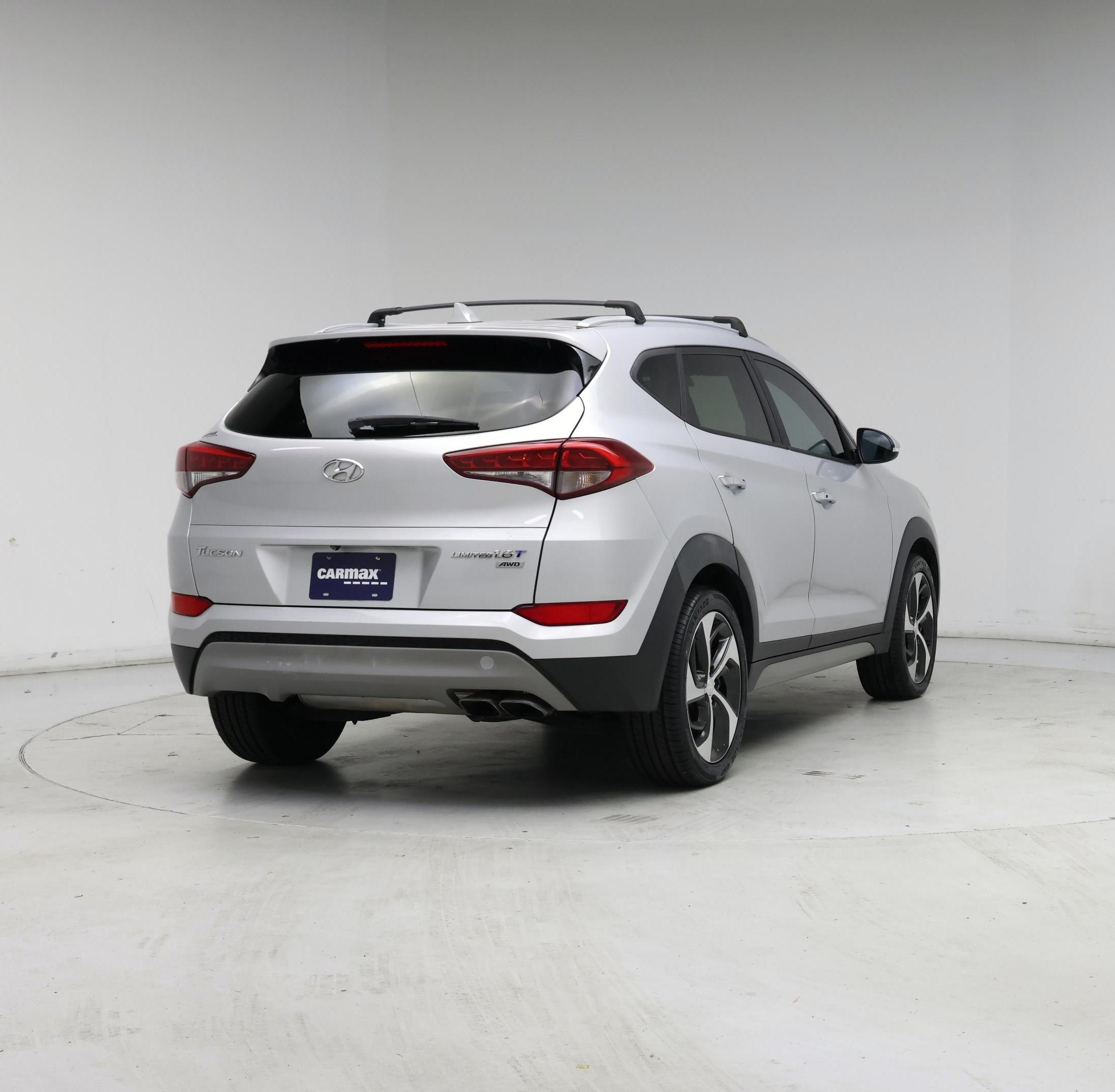 Thumbnail: 2017 Hyundai Tucson - 8