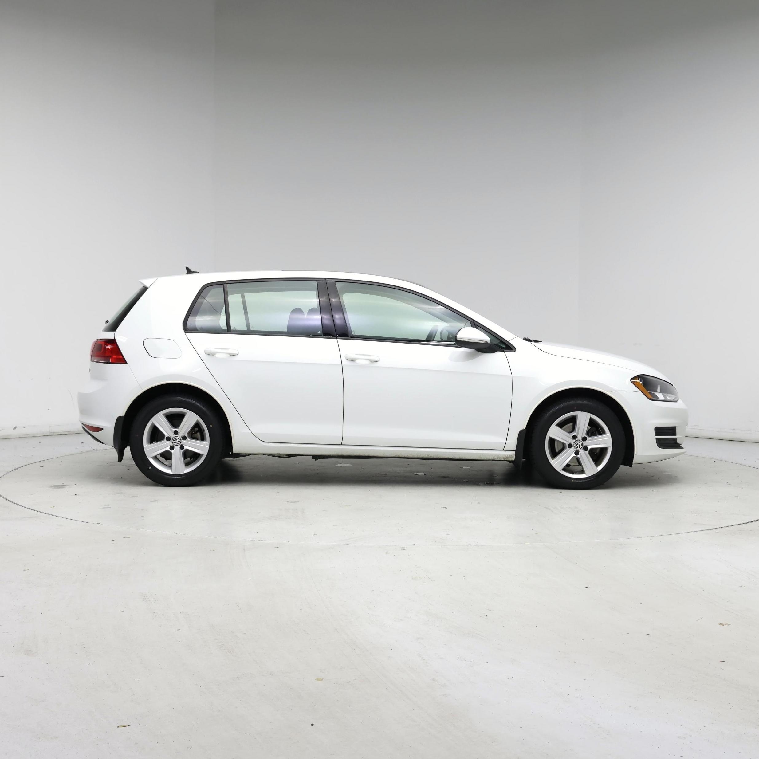 Thumbnail: 2017 Volkswagen Golf - 7