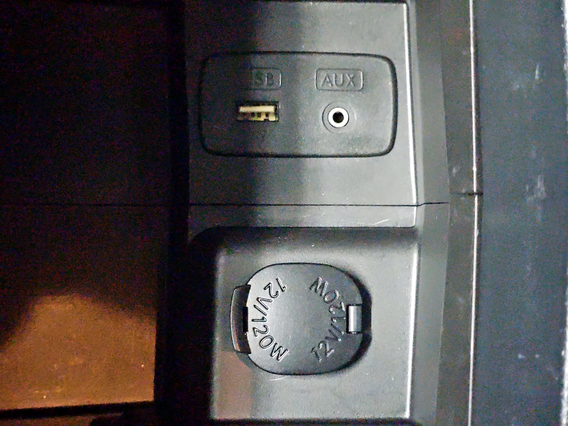 Thumbnail: 2014 Subaru XV Crosstrek - 18