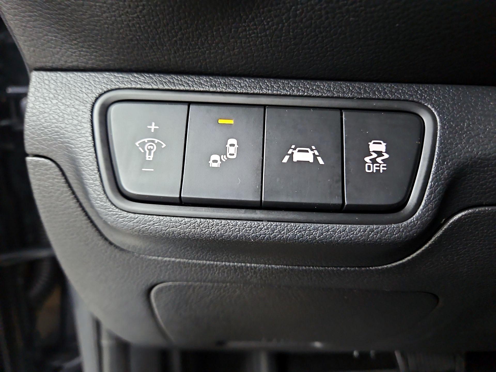 Thumbnail: 2021 Kia Forte - 13