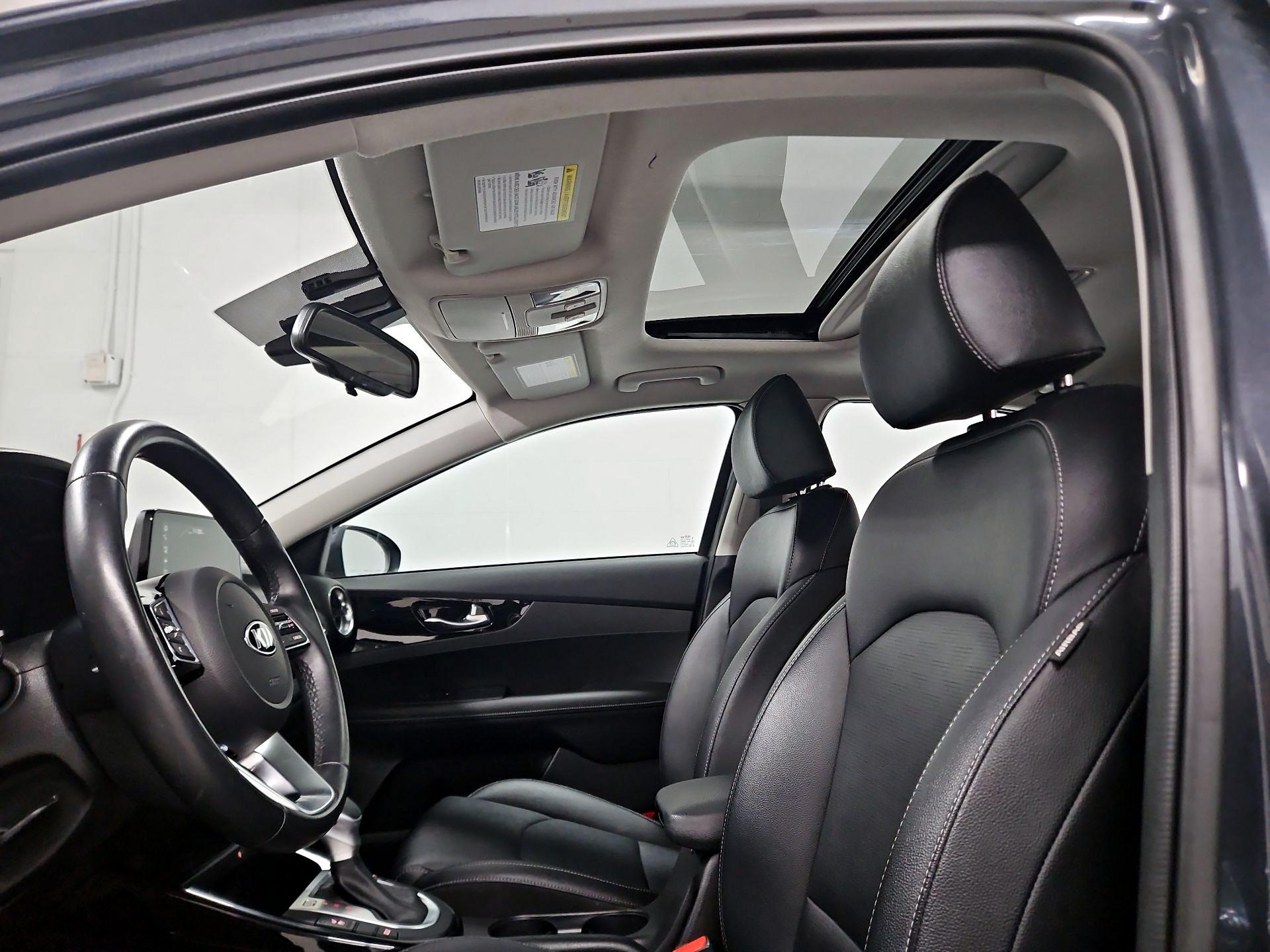 Thumbnail: 2021 Kia Forte - 20