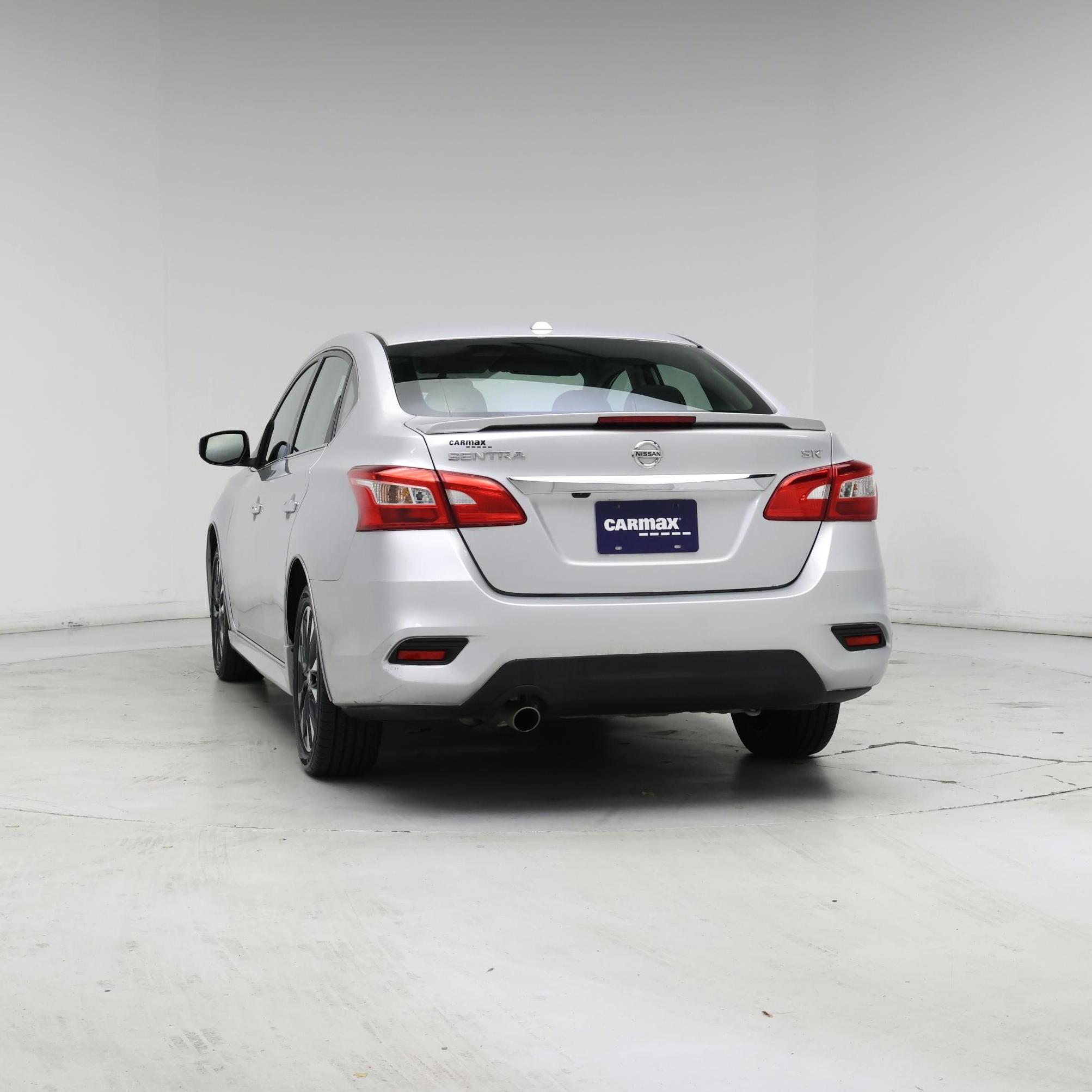 Thumbnail: 2018 Nissan Sentra - 6
