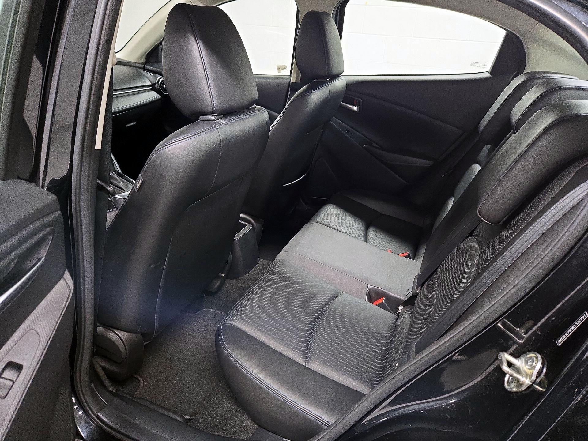 Thumbnail: 2019 Toyota Yaris - 19