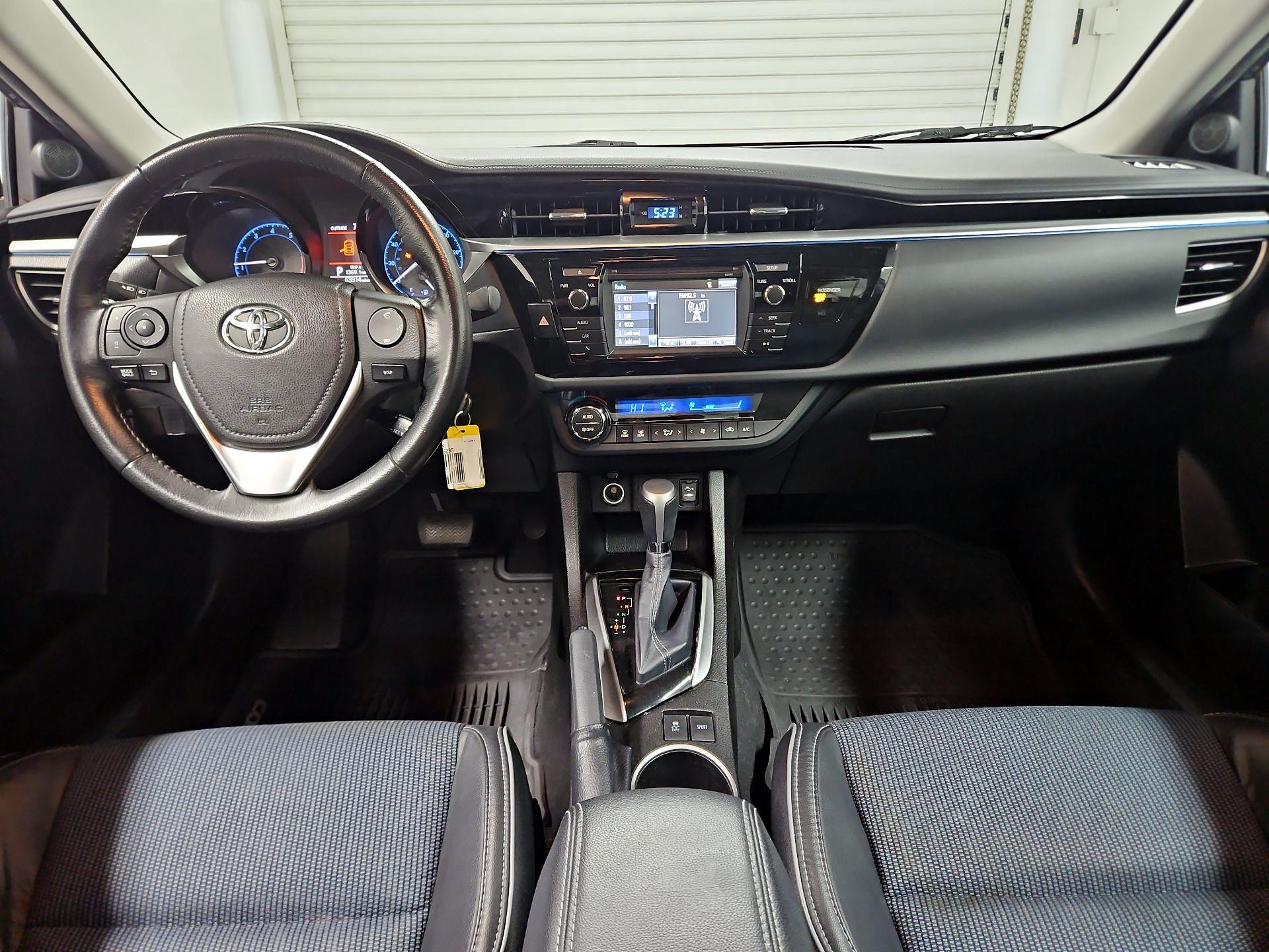 Thumbnail: 2015 Toyota Corolla - 9