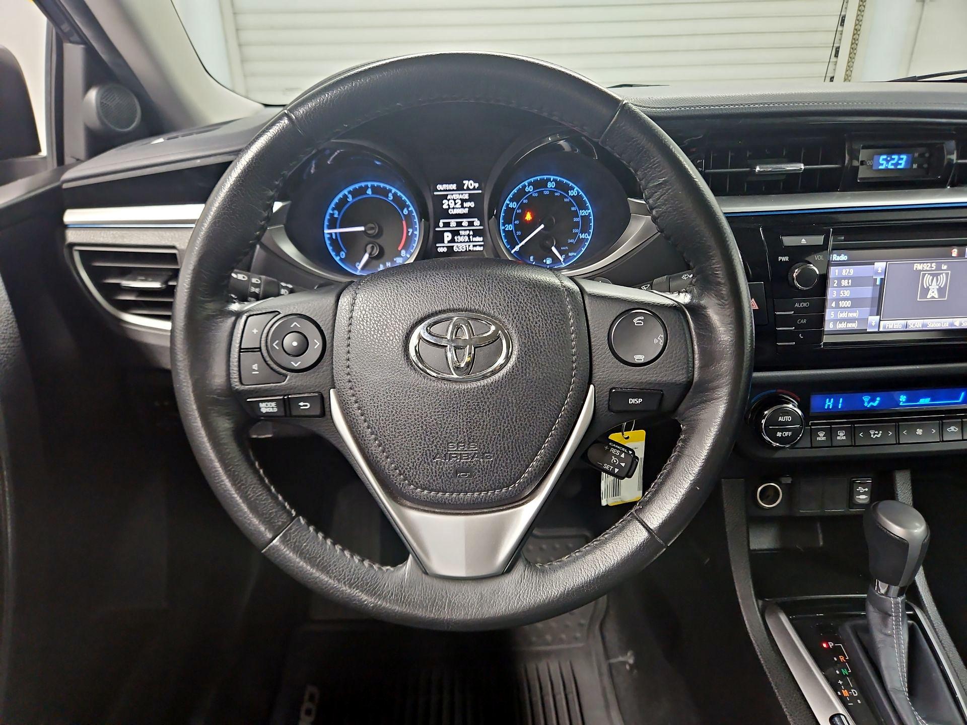 Thumbnail: 2015 Toyota Corolla - 10