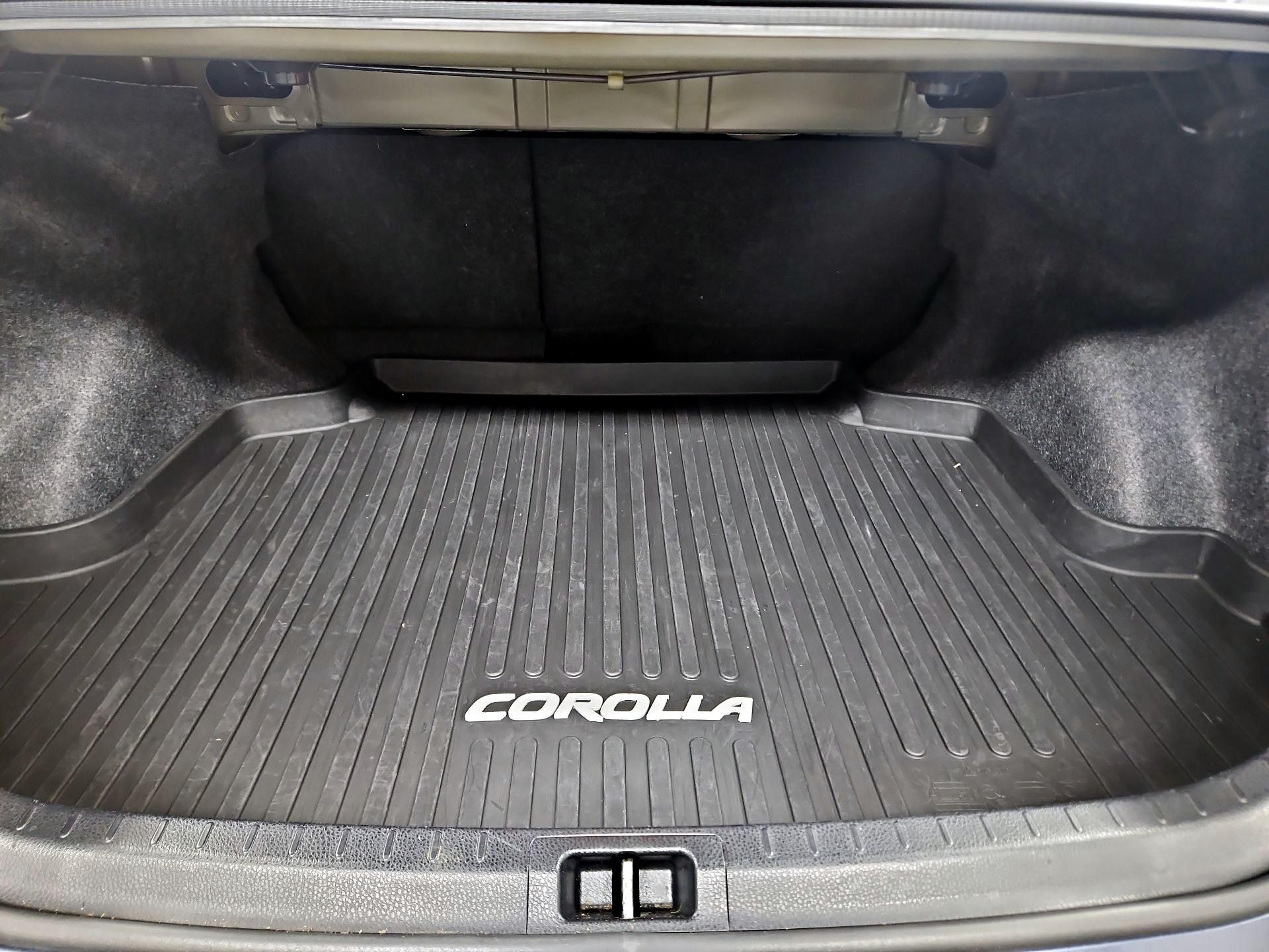 Thumbnail: 2015 Toyota Corolla - 20