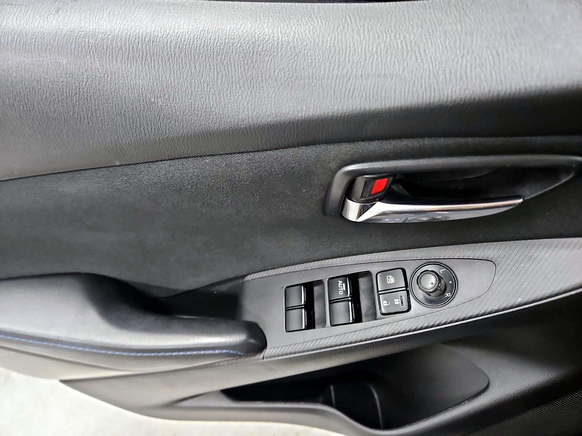 Thumbnail: 2017 Toyota Yaris iA - 12