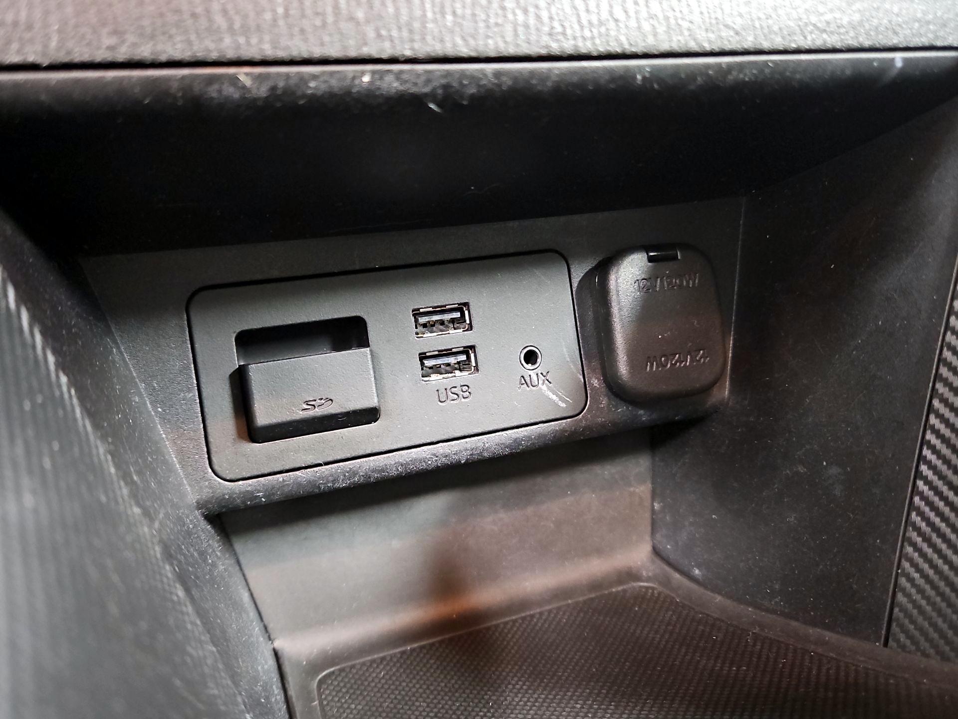 Thumbnail: 2017 Toyota Yaris iA - 18