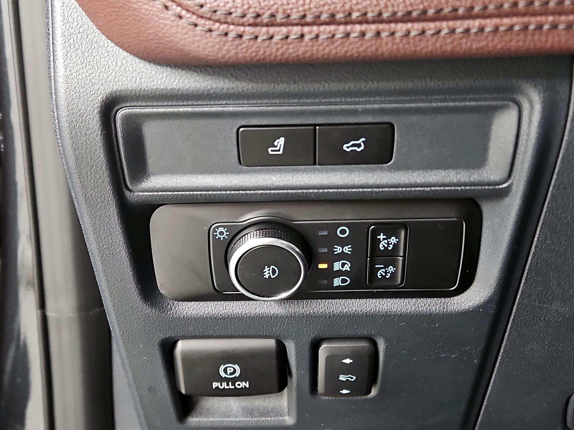 Thumbnail: 2022 Ford Expedition - 13