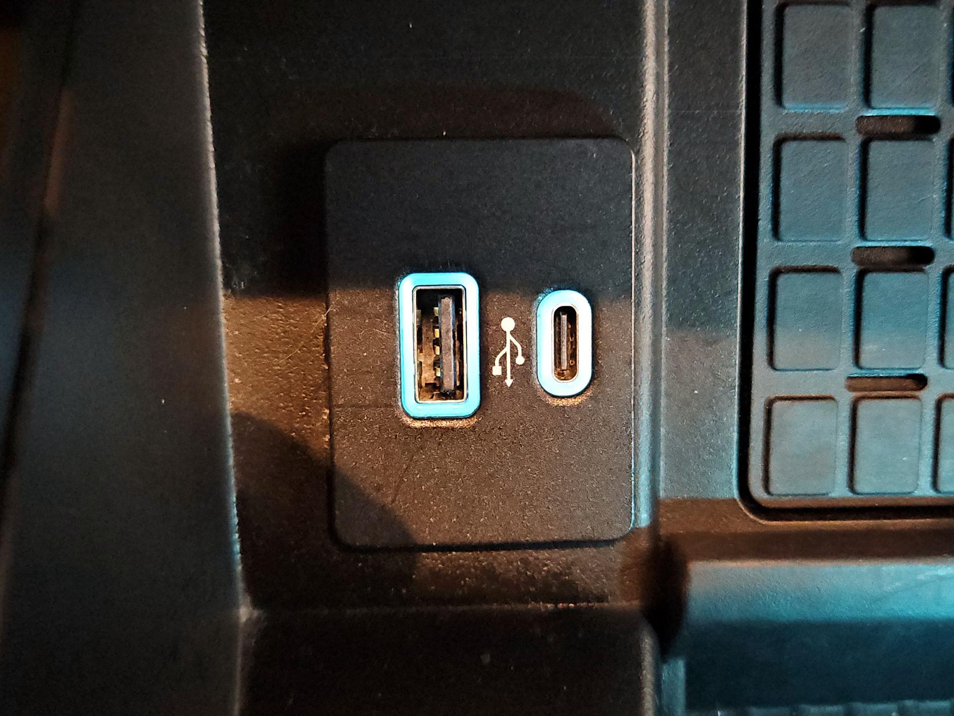 Thumbnail: 2022 Ford Expedition - 19