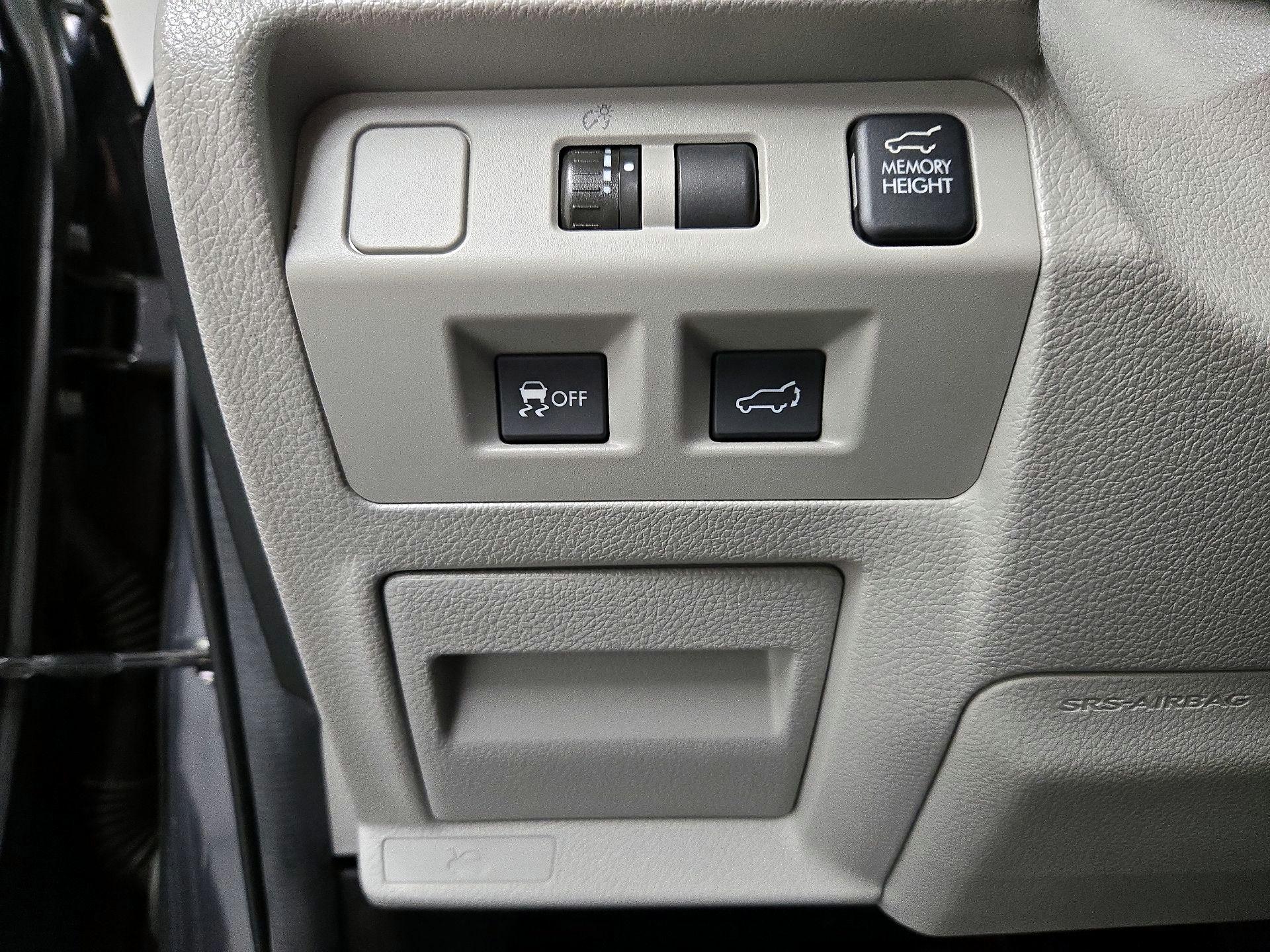 Thumbnail: 2015 Subaru Forester - 13