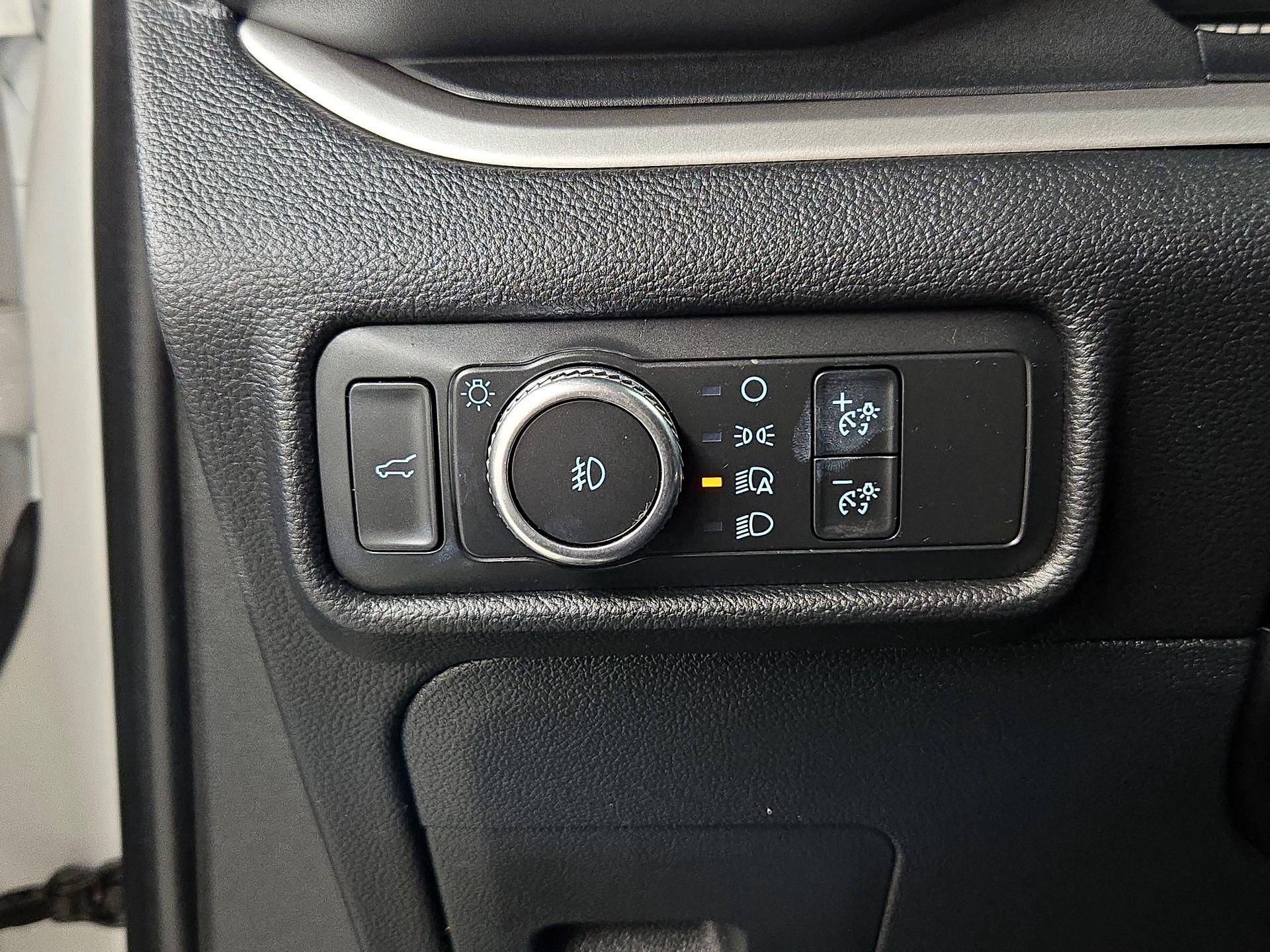 Thumbnail: 2020 Ford Explorer - 13