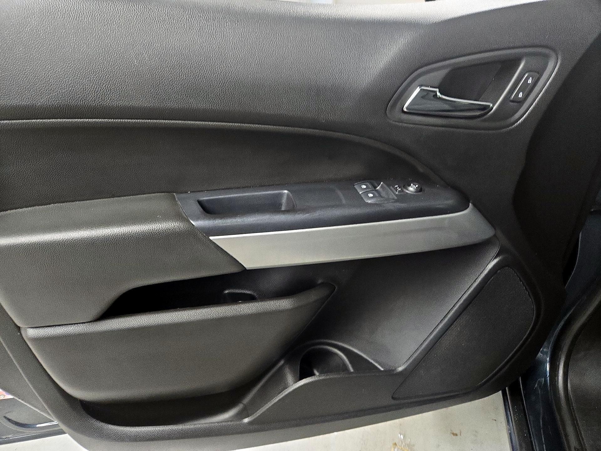 Thumbnail: 2019 Chevrolet Colorado - 12