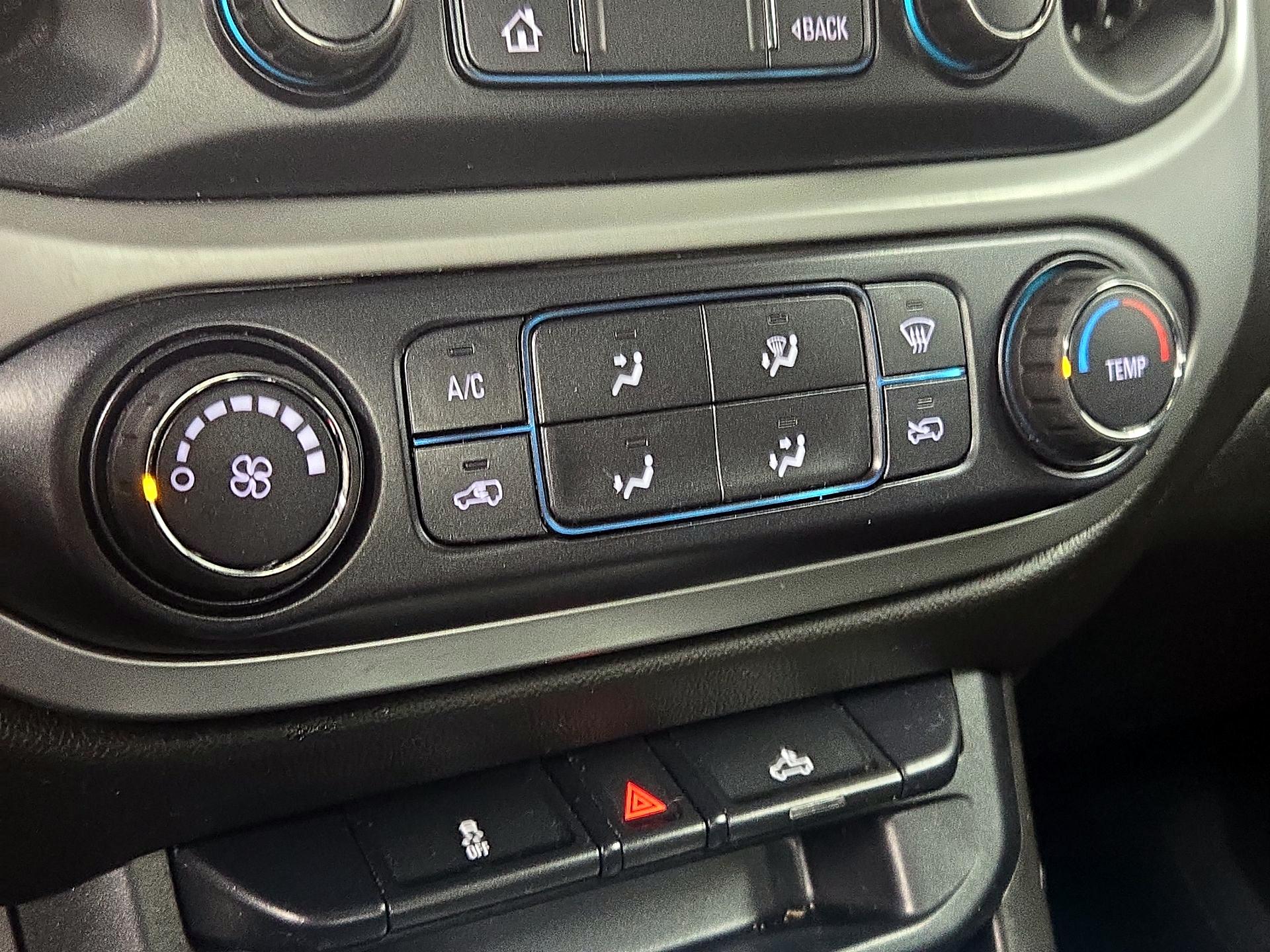 Thumbnail: 2019 Chevrolet Colorado - 16