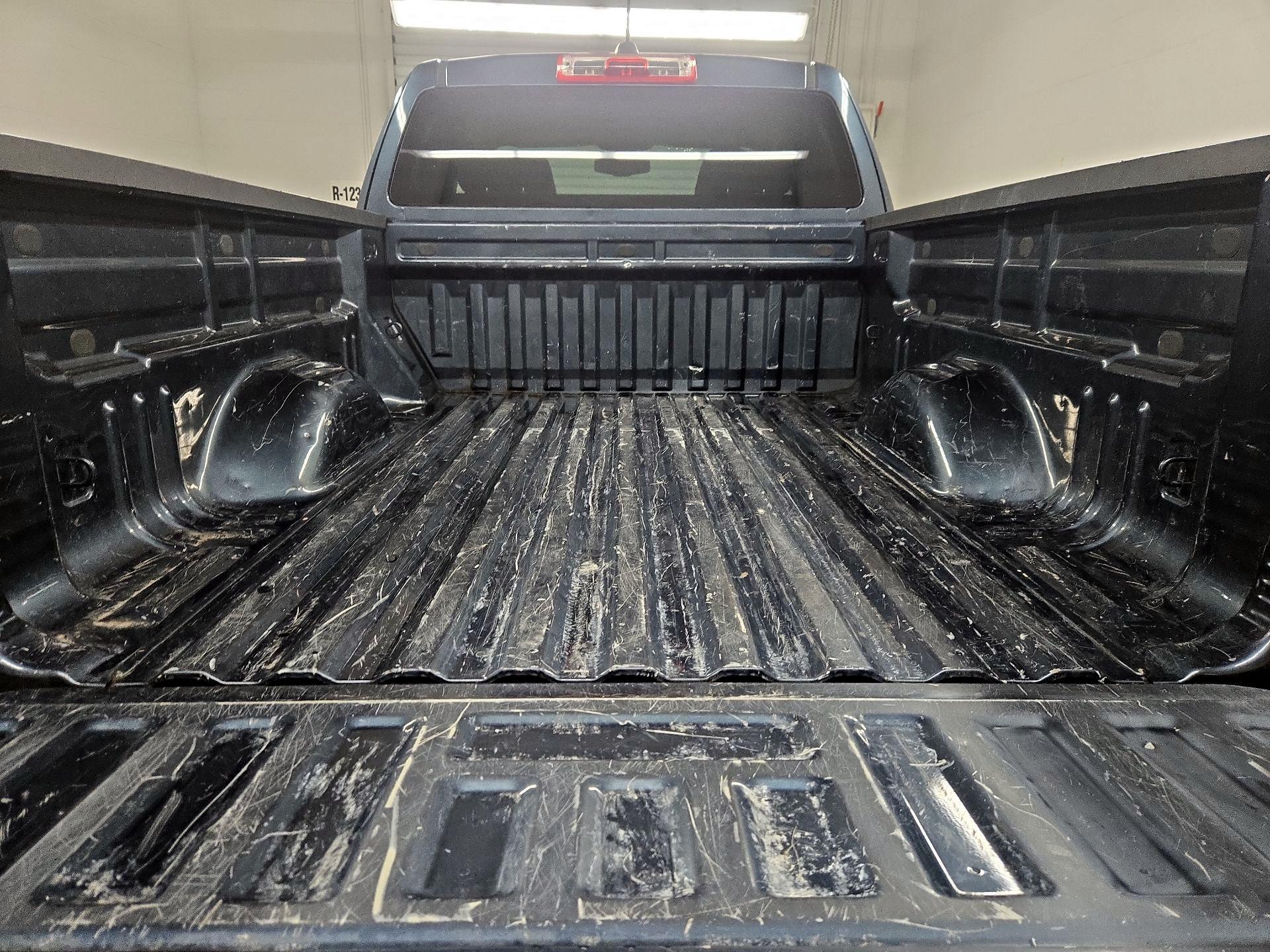 Thumbnail: 2019 Chevrolet Colorado - 20