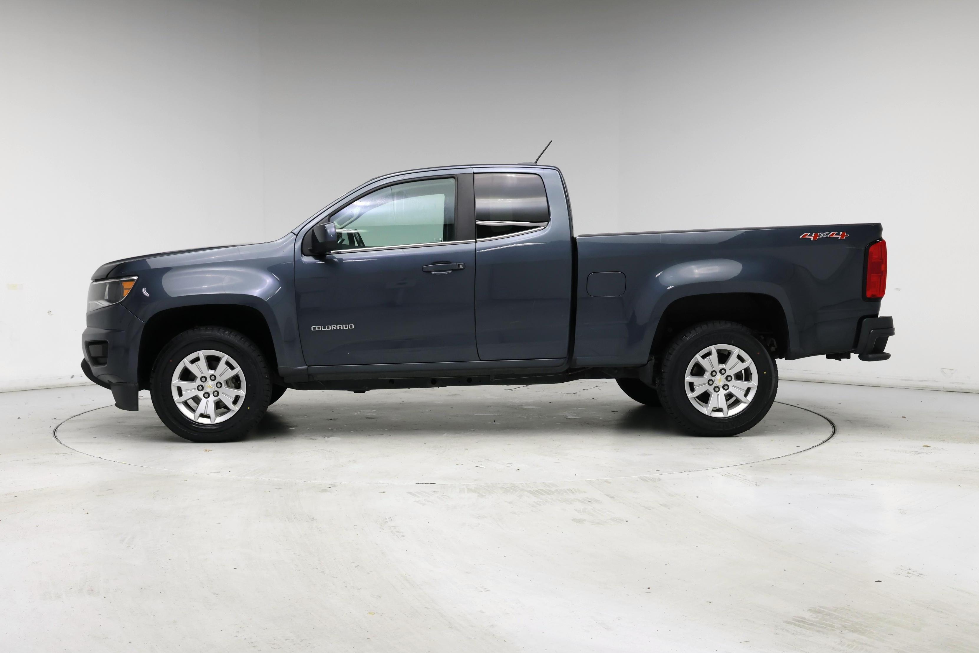 Thumbnail: 2019 Chevrolet Colorado - 3