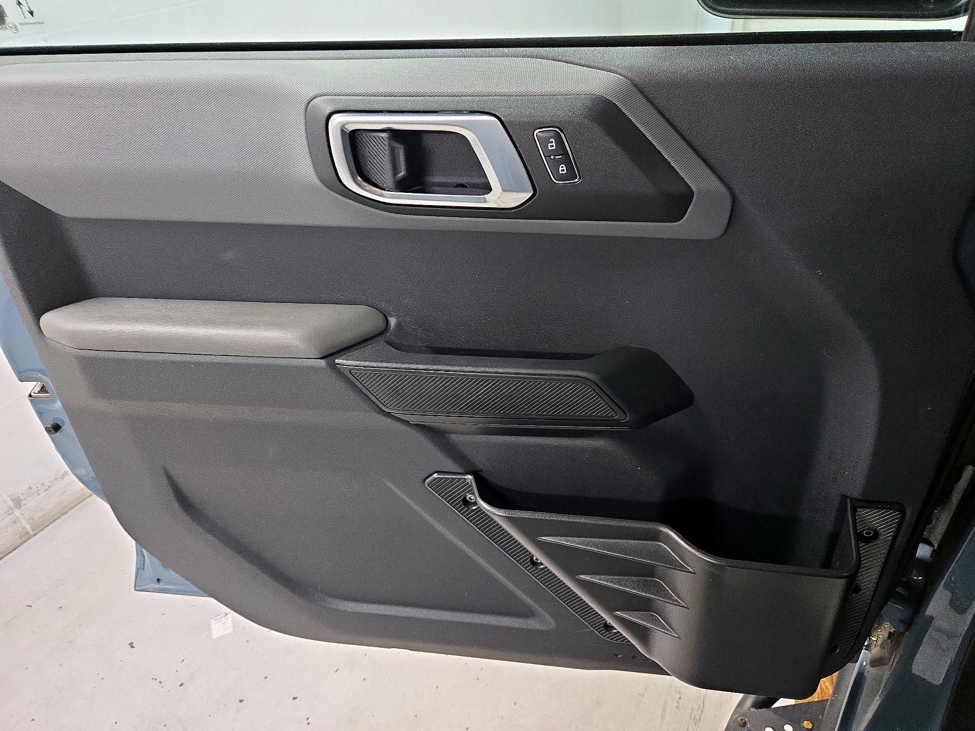 Thumbnail: 2021 Ford Bronco - 12