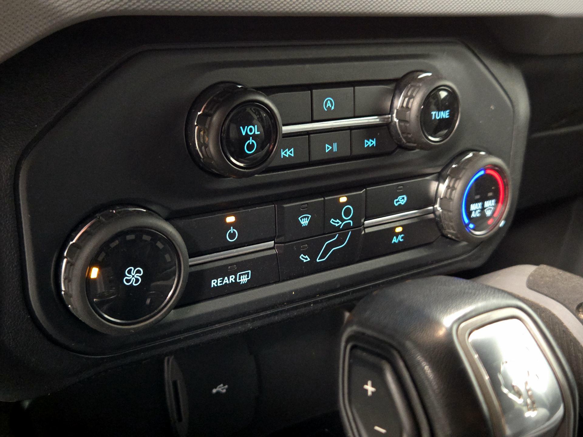 Thumbnail: 2021 Ford Bronco - 16